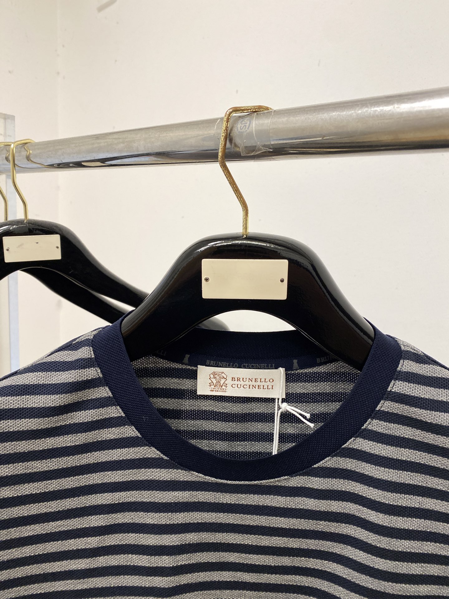 Brunello Cucinelli、2026新品短袖T恤，帅气时尚，胸前精致刺绣图案logo，简约百搭