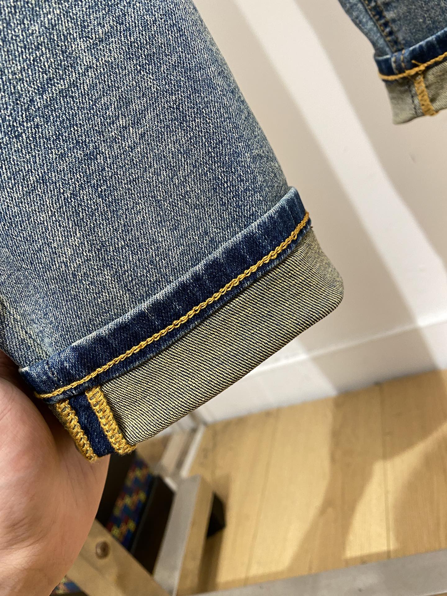 LV、2026最新品，专柜同步有售，原单狠货，水洗休闲牛仔裤，进口原版水洗弹力面料，舒适有弹性，原版五金