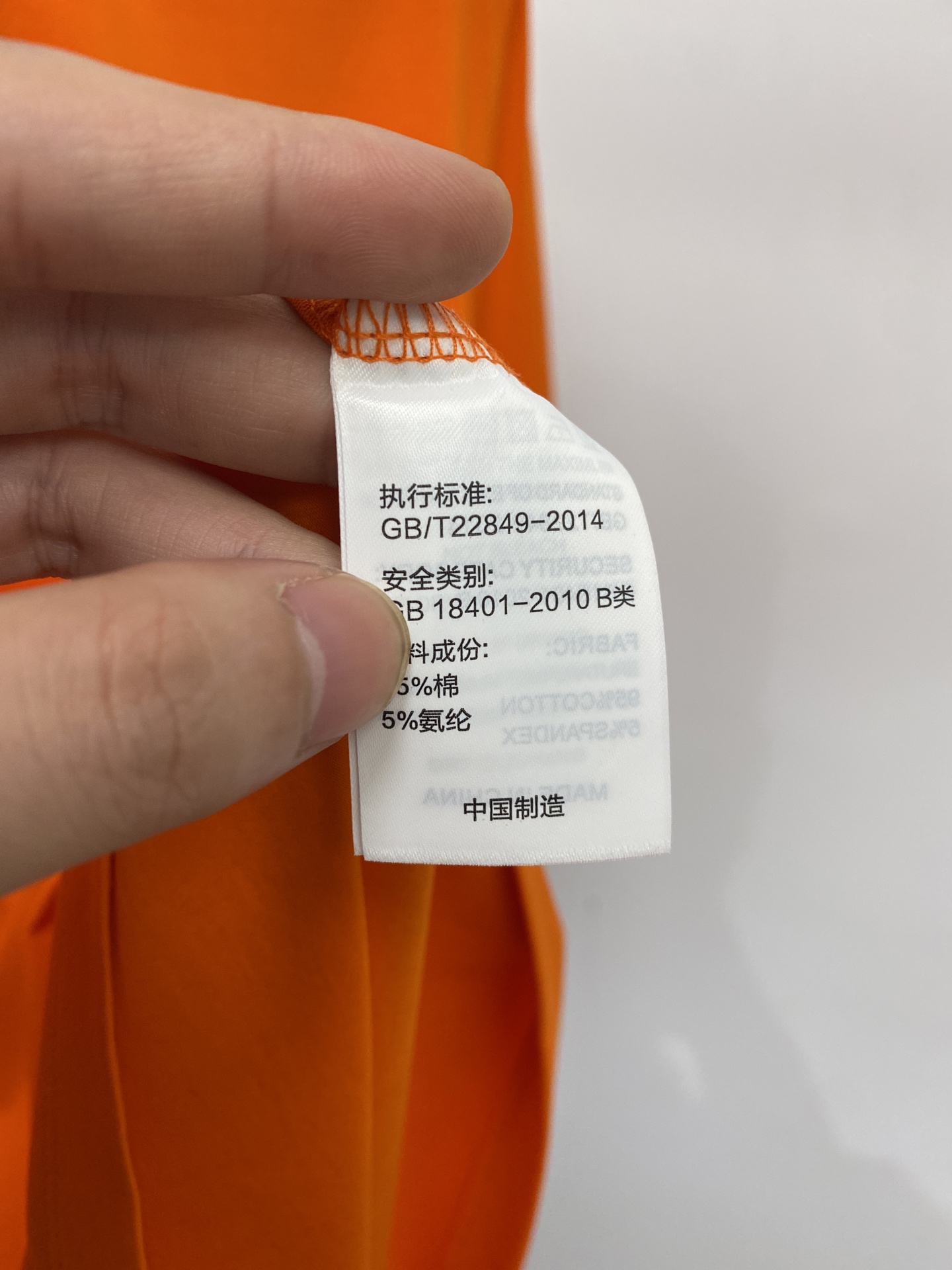 DESCENTE迪桑特、2026新品短袖T恤，帅气时尚，肩部顶级印胶图案logo，简约百搭款。面料棉 不