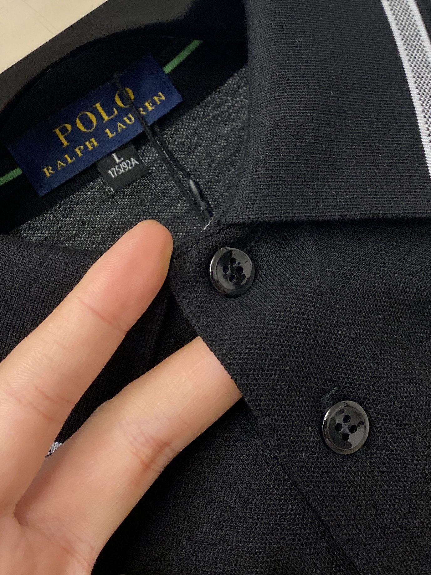 Loro Piana、2026新品短袖T恤，帅气时尚，胸前精致刺绣图案logo，简约百搭款。面料棉 不仅