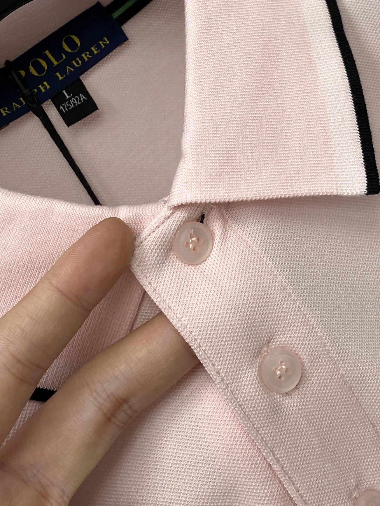 Loro Piana、2026新品短袖T恤，帅气时尚，胸前精致刺绣图案logo，简约百搭款。面料棉 不仅