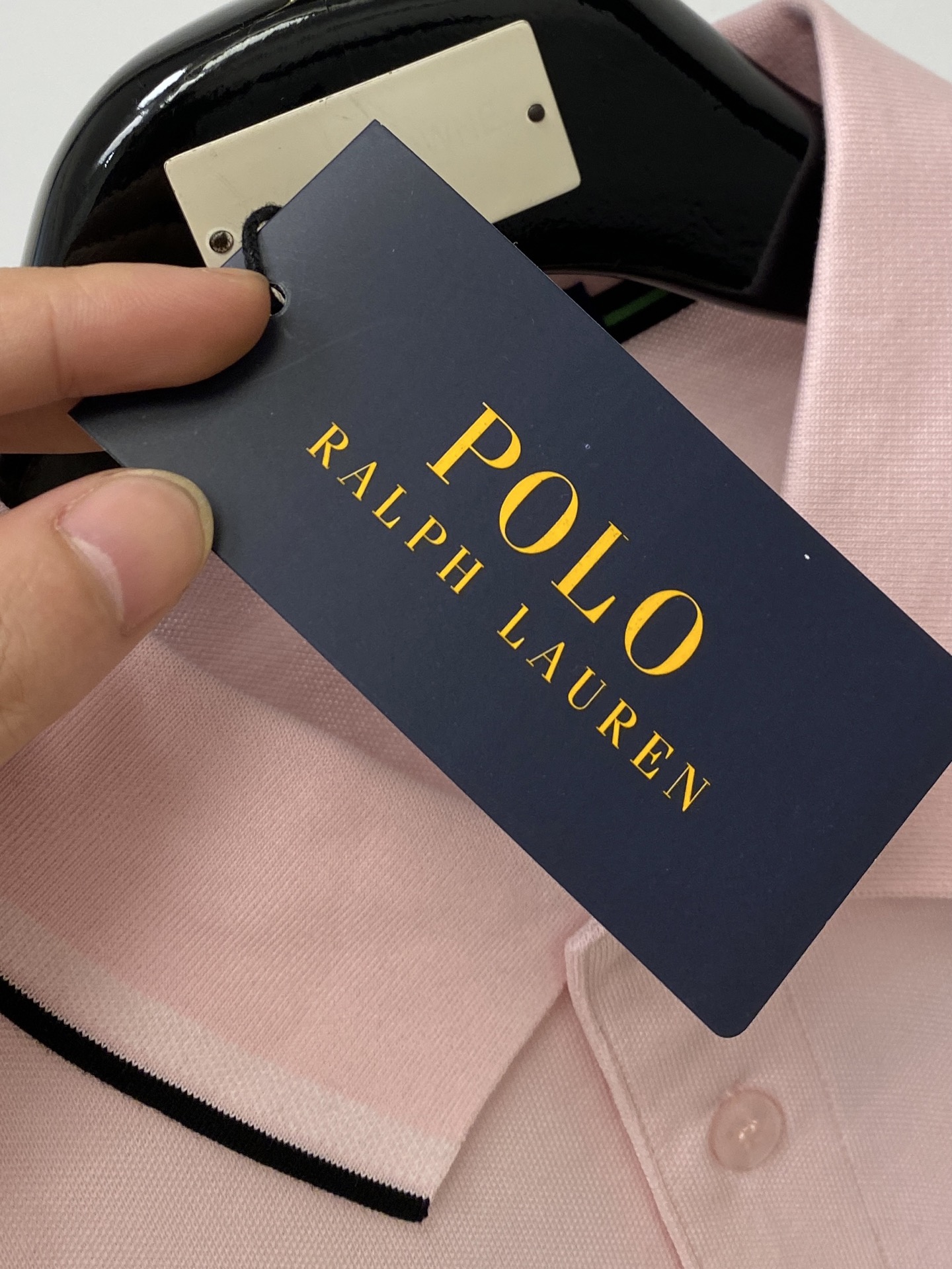 Loro Piana、2026新品短袖T恤，帅气时尚，胸前精致刺绣图案logo，简约百搭款。面料棉 不仅