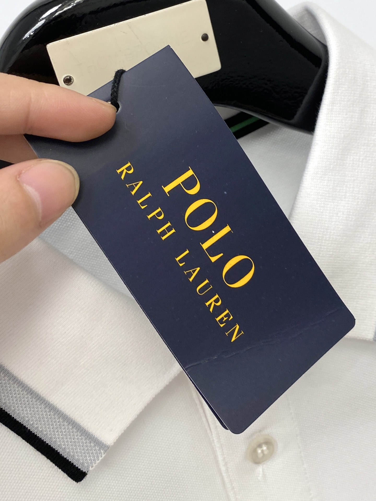 Loro Piana、2026新品短袖T恤，帅气时尚，胸前精致刺绣图案logo，简约百搭款。面料棉 不仅