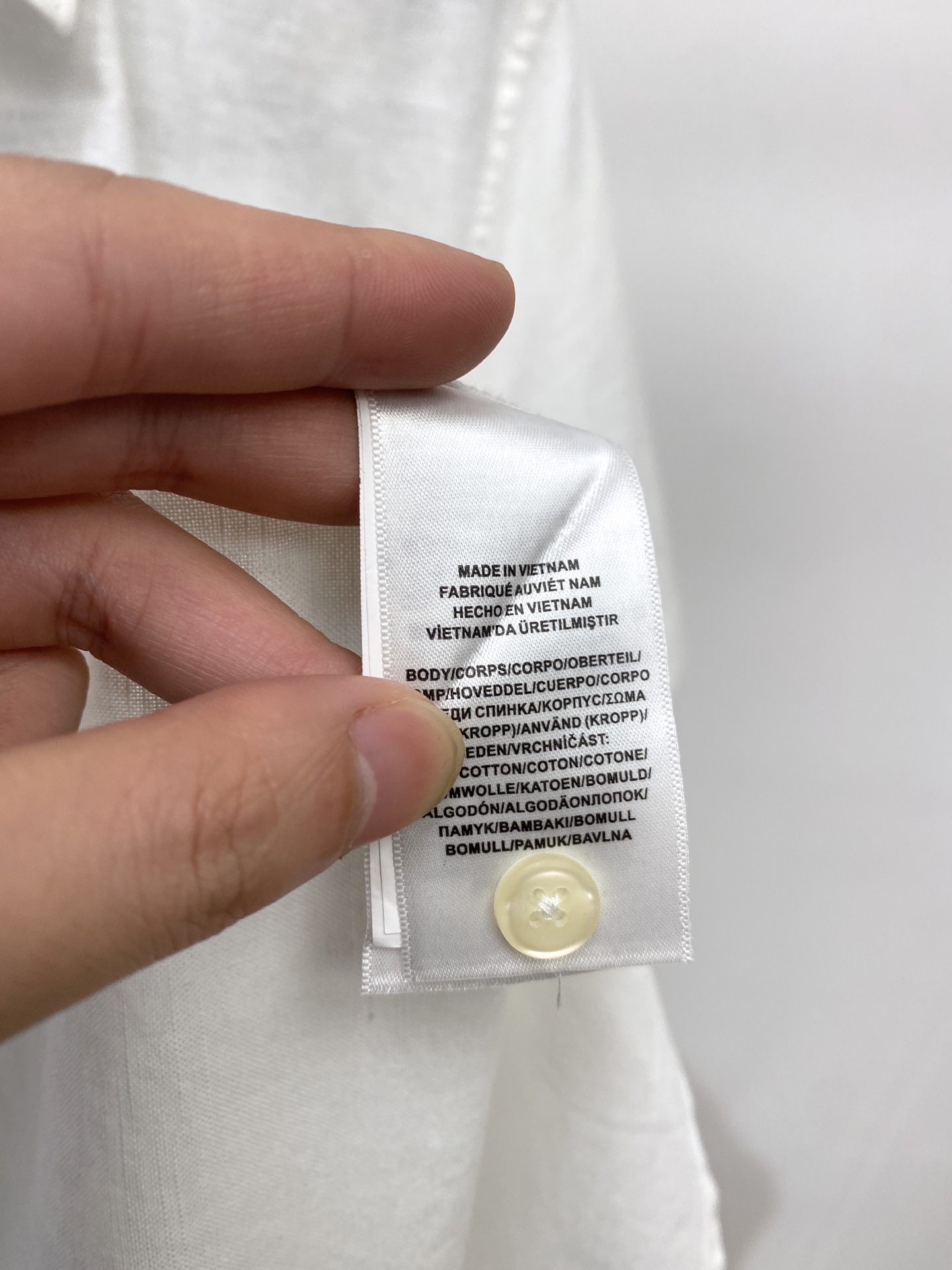 ￼POLO、2026新品短袖衬衫，时尚帅气，简约百搭款，定制原版面料，不仅挺括，保持潮流的廓形，又穿着舒
