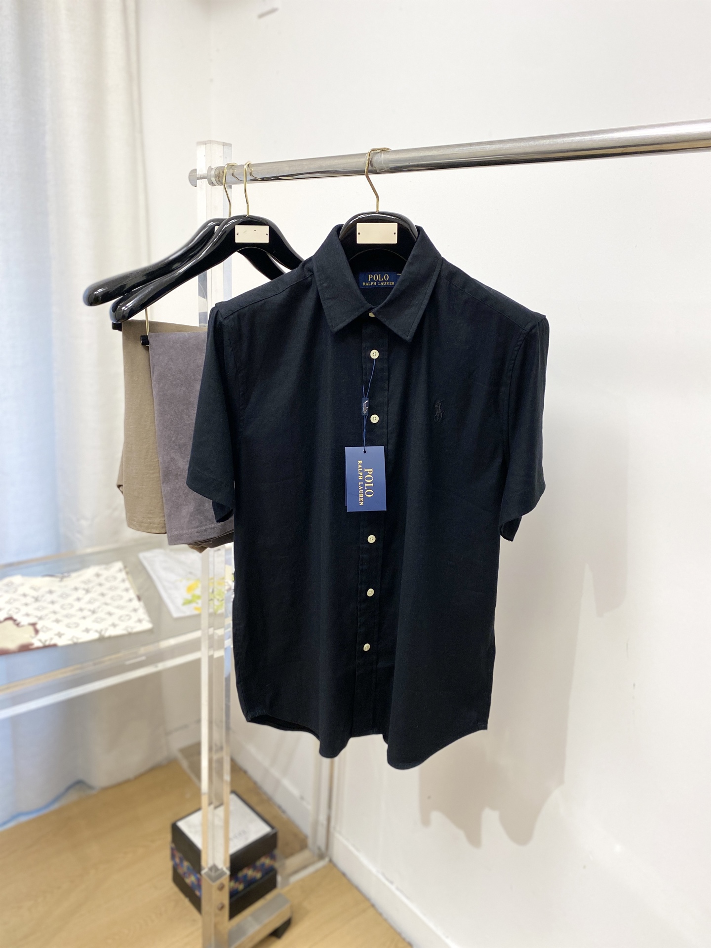 POLO、2026新品短袖衬衫，时尚帅气，简约百搭款，定制原版面料，不仅挺括，保持潮流的廓形，又穿着舒适