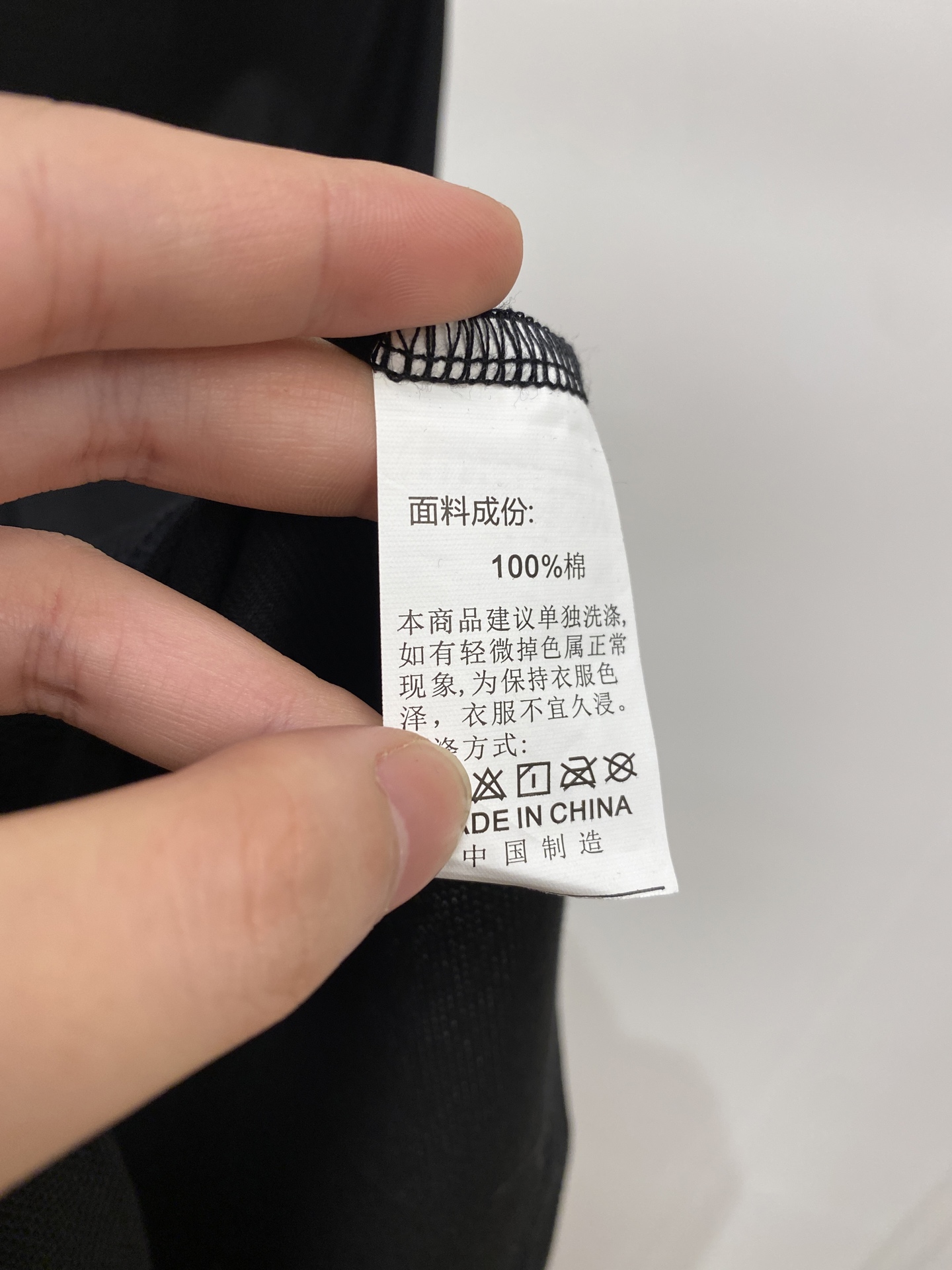 LACOSTE 时尚潮牌、2026新品短袖T恤，帅气时尚，胸前精致刺绣图案logo，简约百搭款。面料棉 