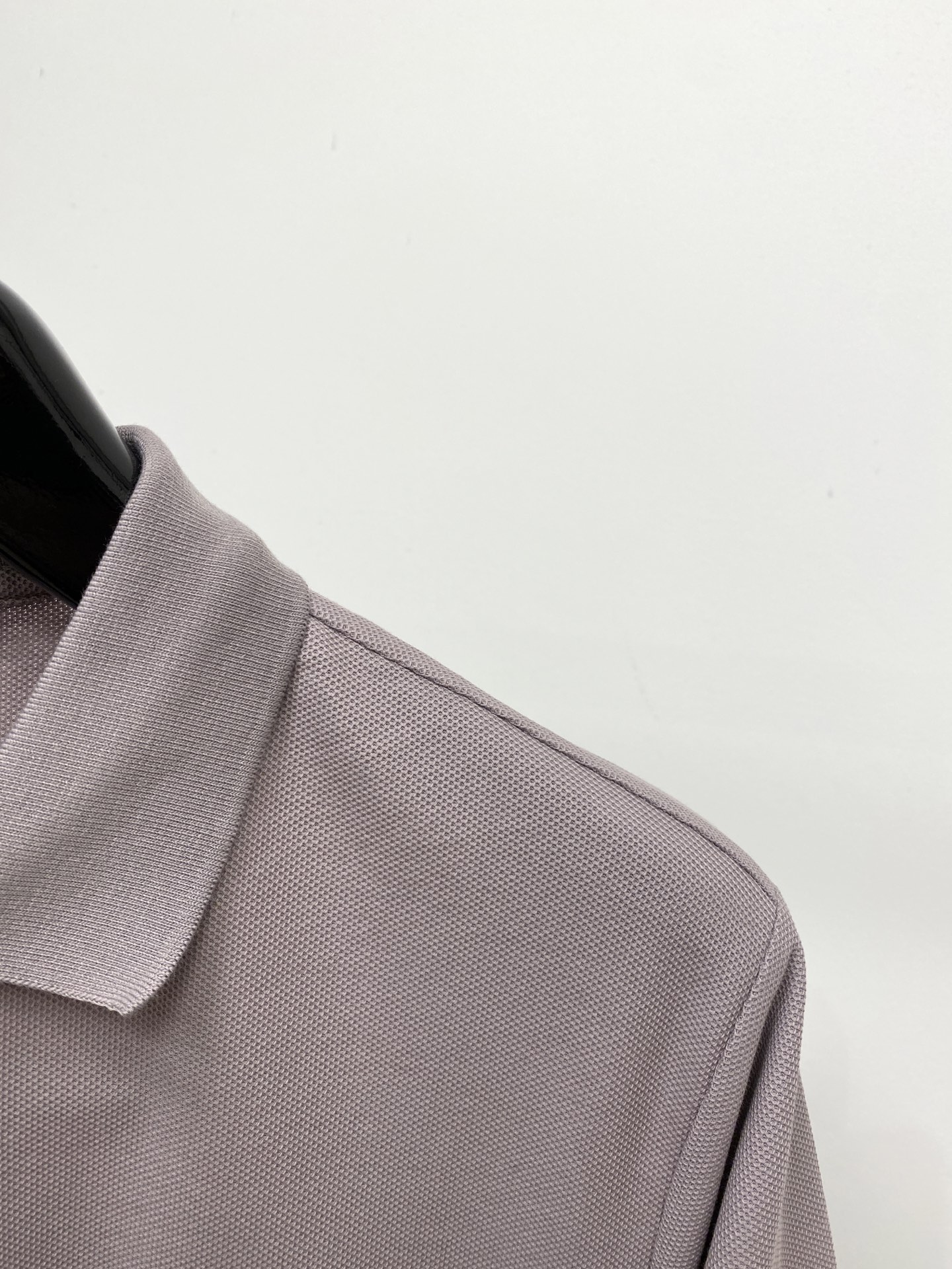 LACOSTE 时尚潮牌、2026新品短袖T恤，帅气时尚，胸前精致刺绣图案logo，简约百搭款。面料棉 