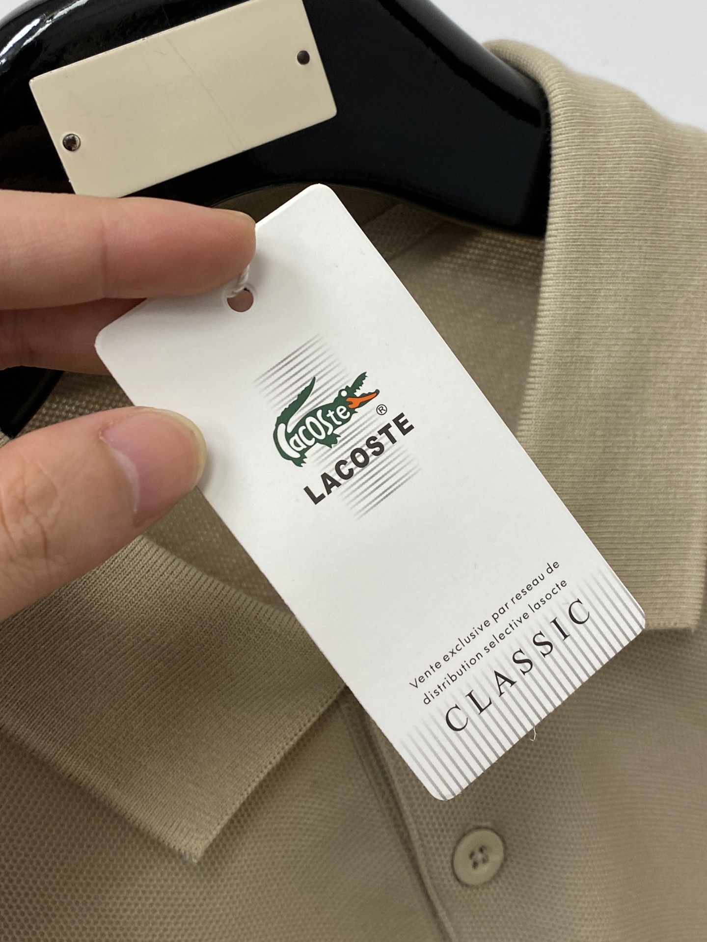 LACOSTE 时尚潮牌、2026新品短袖T恤，帅气时尚，胸前精致刺绣图案logo，简约百搭款。面料棉 