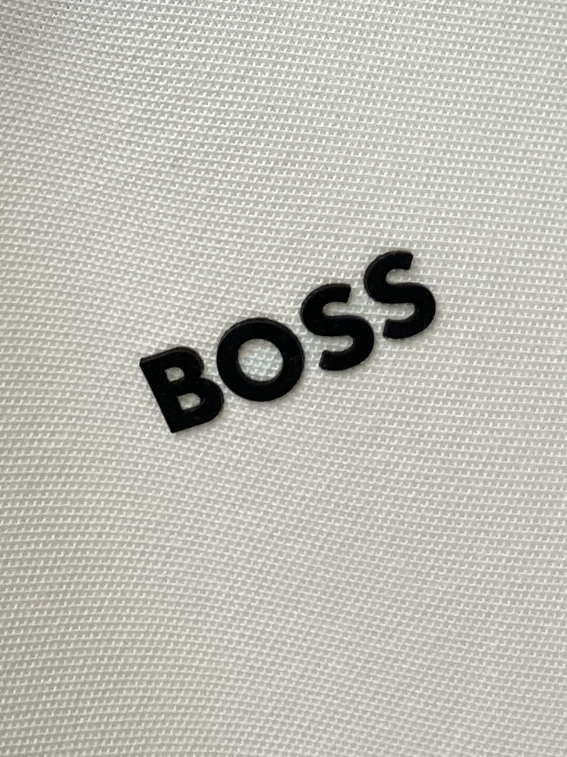 BOSS、2026新品短袖T恤，帅气时尚，胸前顶级印胶字母logo，简约百搭款。面料棉 不仅挺括，保持潮