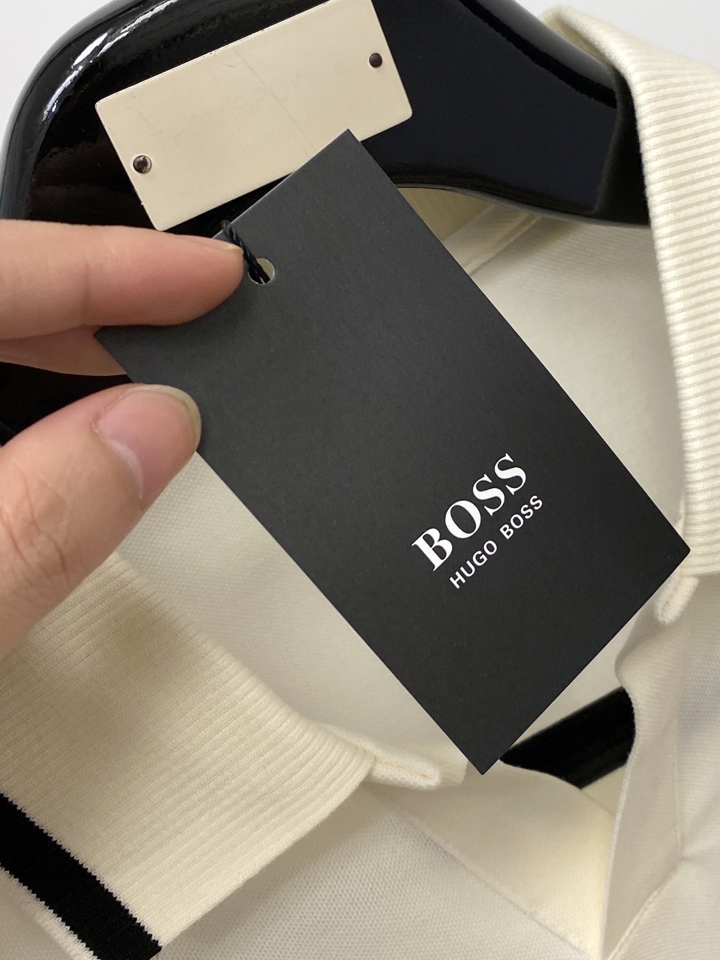 BOSS、2026新品短袖T恤，帅气时尚，胸前顶级印胶字母logo，简约百搭款。面料棉 不仅挺括，保持潮