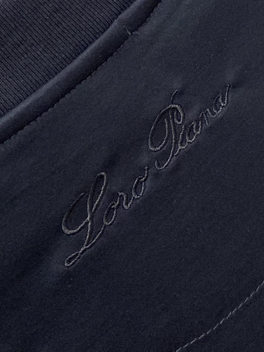 ￼Loro Piana、2026新品短袖T恤，帅气时尚，后背精致刺绣字母logo，简约百搭款。面料棉 不