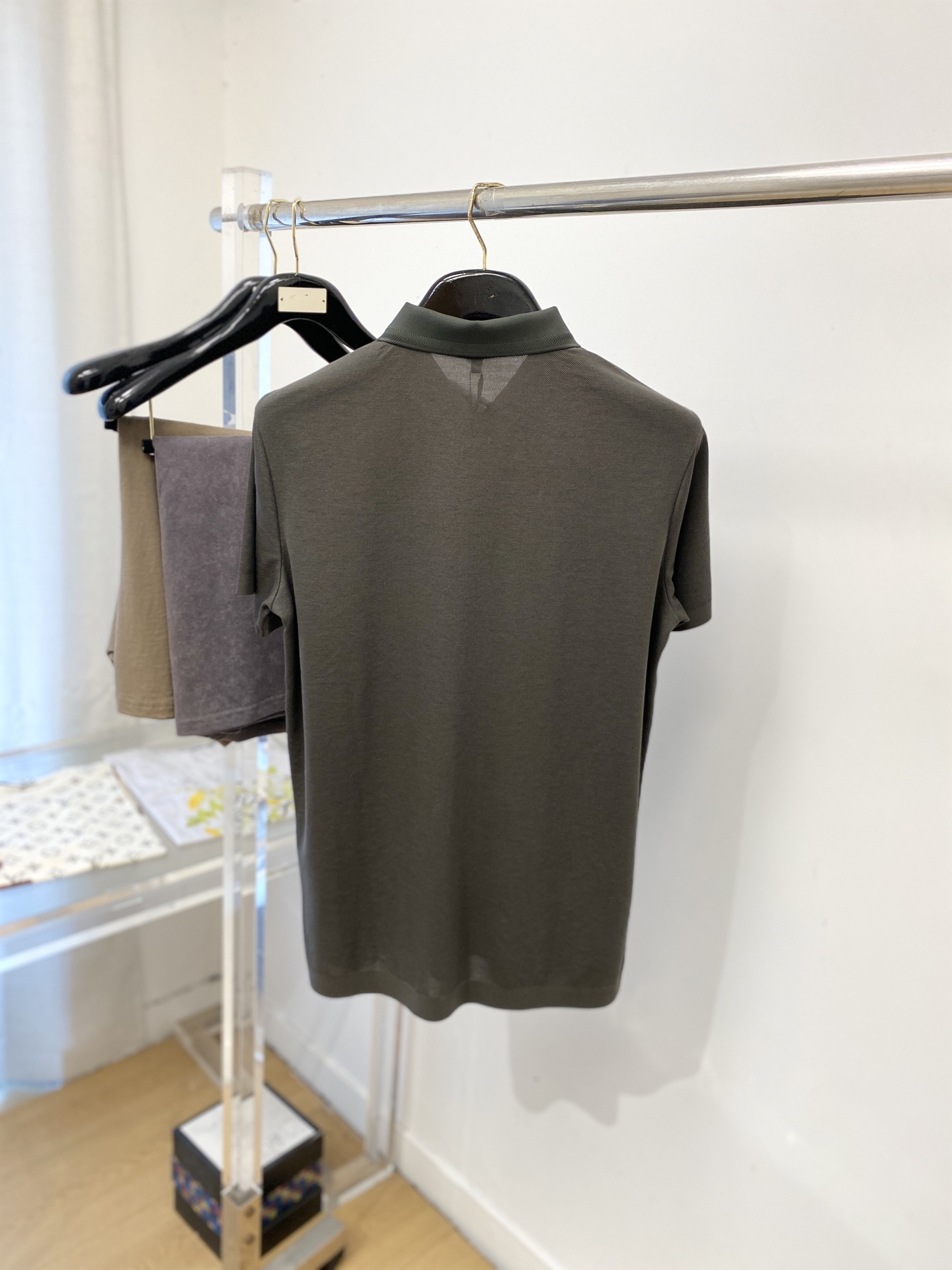 Kiton、2026新品短袖T恤，帅气时尚，胸前顶级凹凸印胶字母logo，简约百搭款。面料棉 不仅挺括，