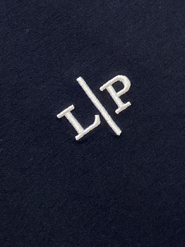 Loro Piana、2026新品短袖T恤，帅气时尚，胸前精致刺绣字母logo，简约百搭款。面料棉 不仅
