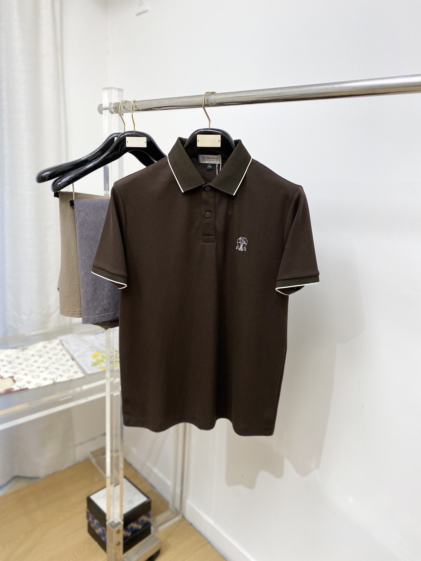 Brunello Cucinelli、2026新品短袖T恤，帅气时尚，胸前精致刺绣图案logo，简约百搭