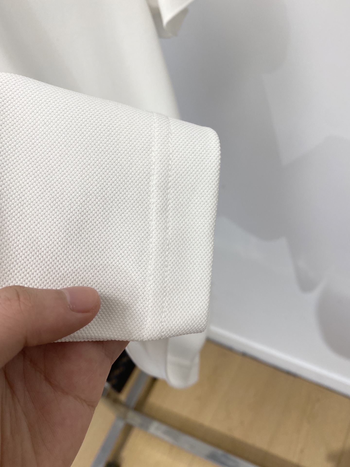 Loro Piana、2026新品短袖T恤，帅气时尚，胸前精致刺绣字母logo，简约百搭款。面料棉 不仅