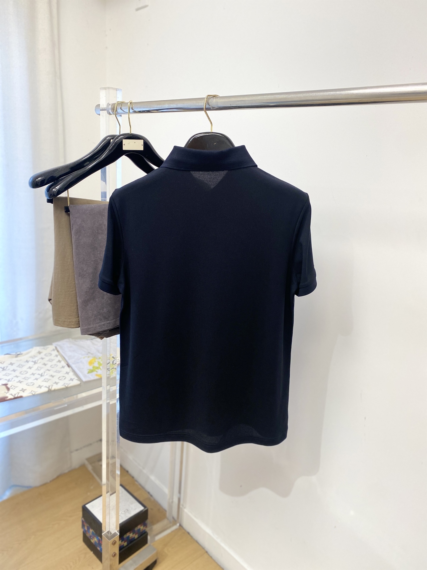 Loro Piana、2026新品短袖T恤，帅气时尚，胸前精致刺绣字母logo，简约百搭款。面料棉 不仅