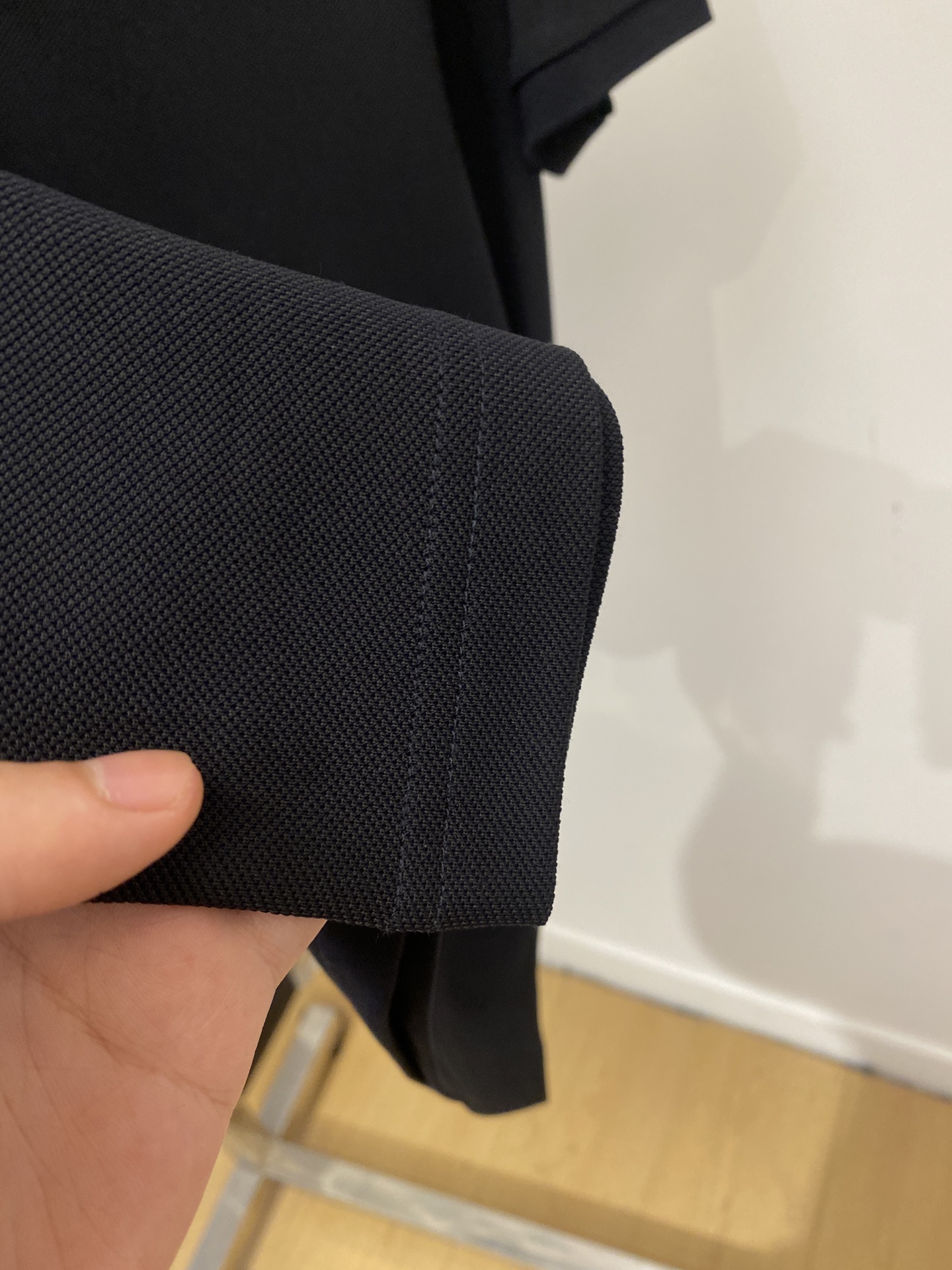 Loro Piana、2026新品短袖T恤，帅气时尚，胸前精致刺绣字母logo，简约百搭款。面料棉 不仅