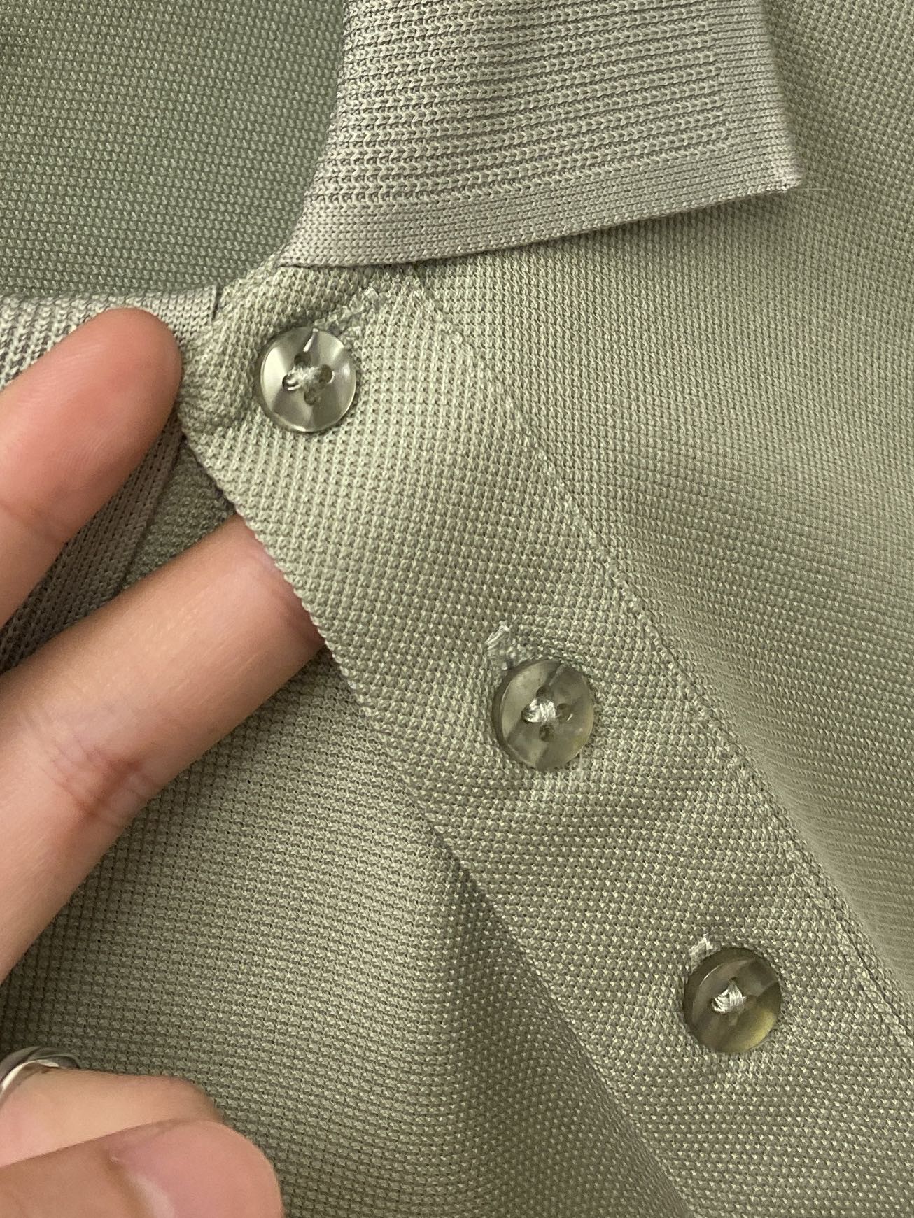 Loro Piana、2026新品短袖T恤，帅气时尚，胸前精致刺绣字母logo，简约百搭款。面料棉 不仅