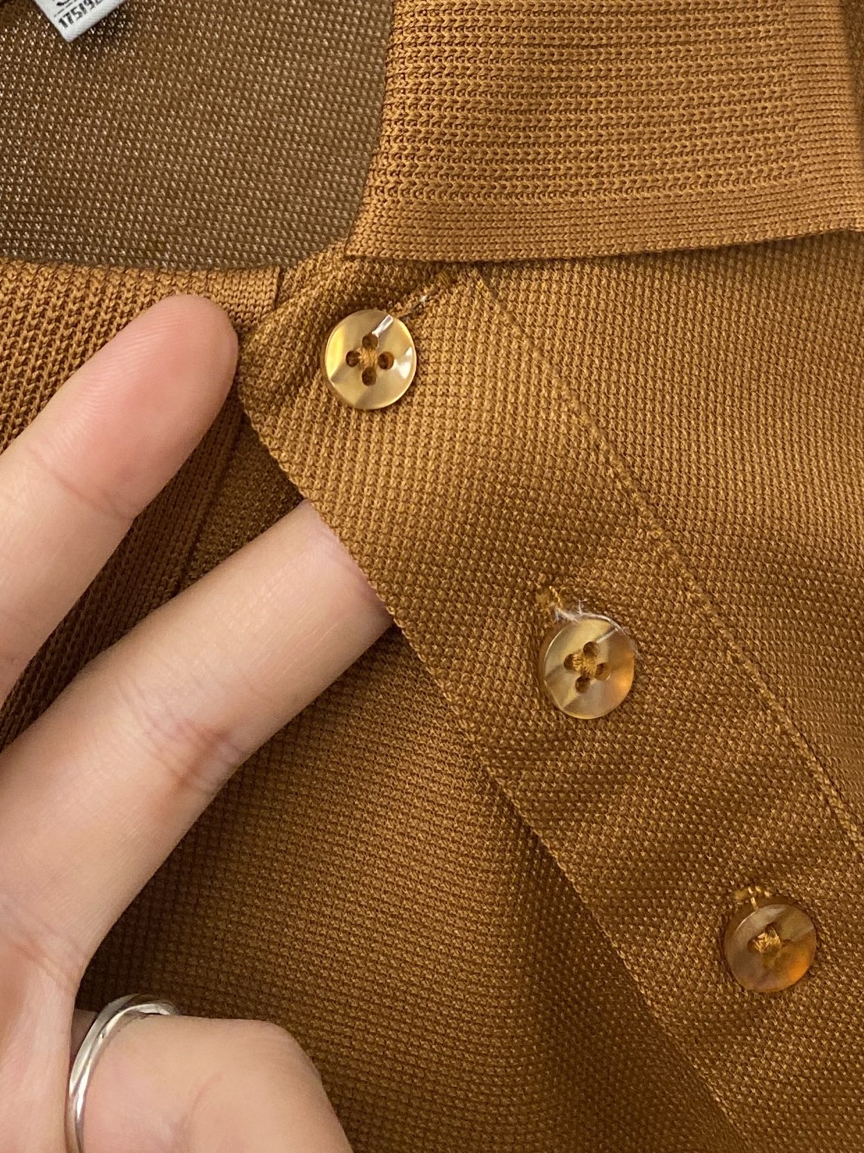 Loro Piana、2026新品短袖T恤，帅气时尚，胸前精致刺绣字母logo，简约百搭款。面料棉 不仅