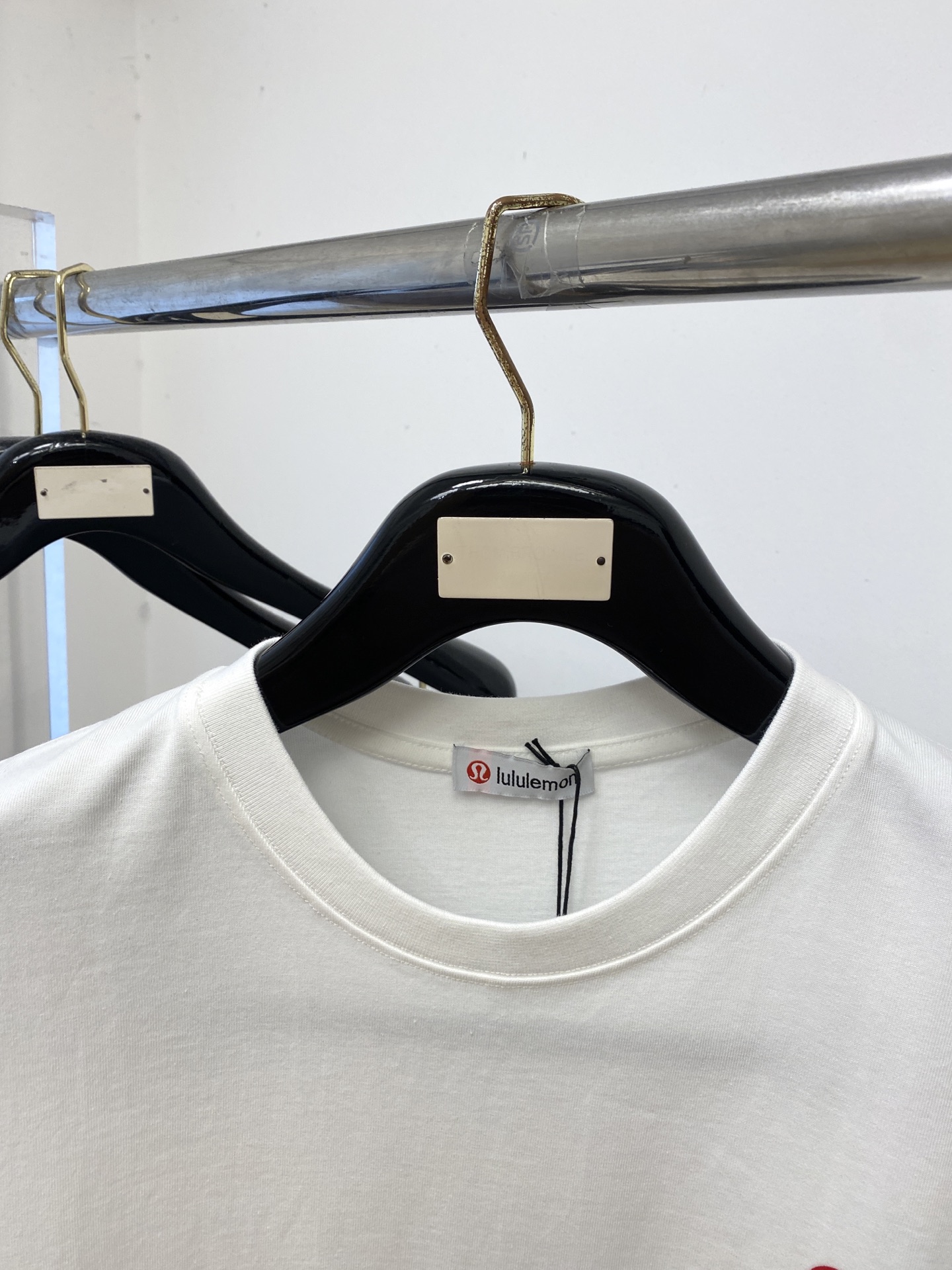 lululemon 时尚潮牌、2026新品短袖T恤，帅气时尚，胸前顶级印胶图案字母logo，简约百搭款。