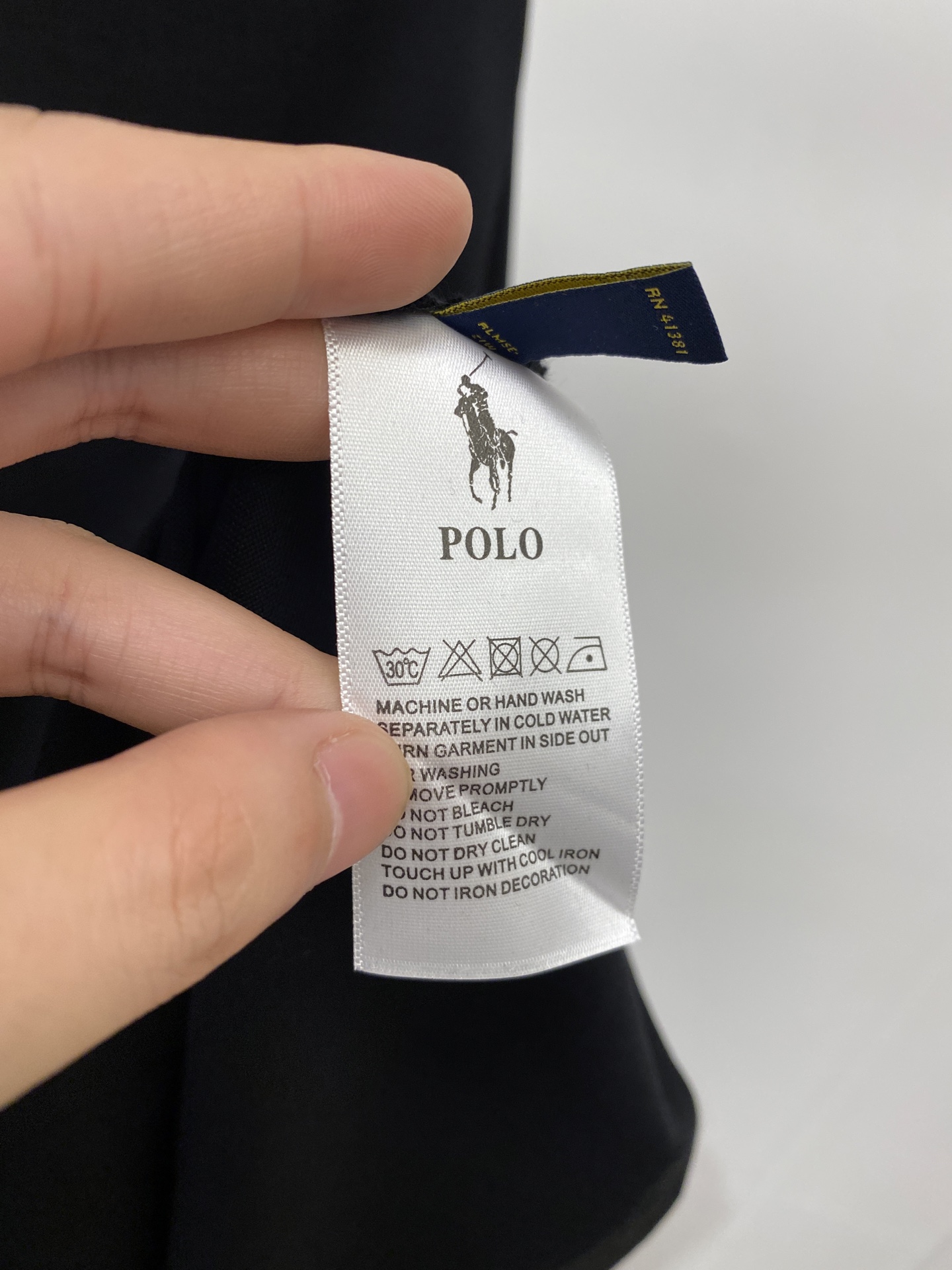 POLO、2026新品短袖T恤，帅气时尚，胸前精致刺绣图案logo，简约百搭款。面料针织 不仅挺括，保持