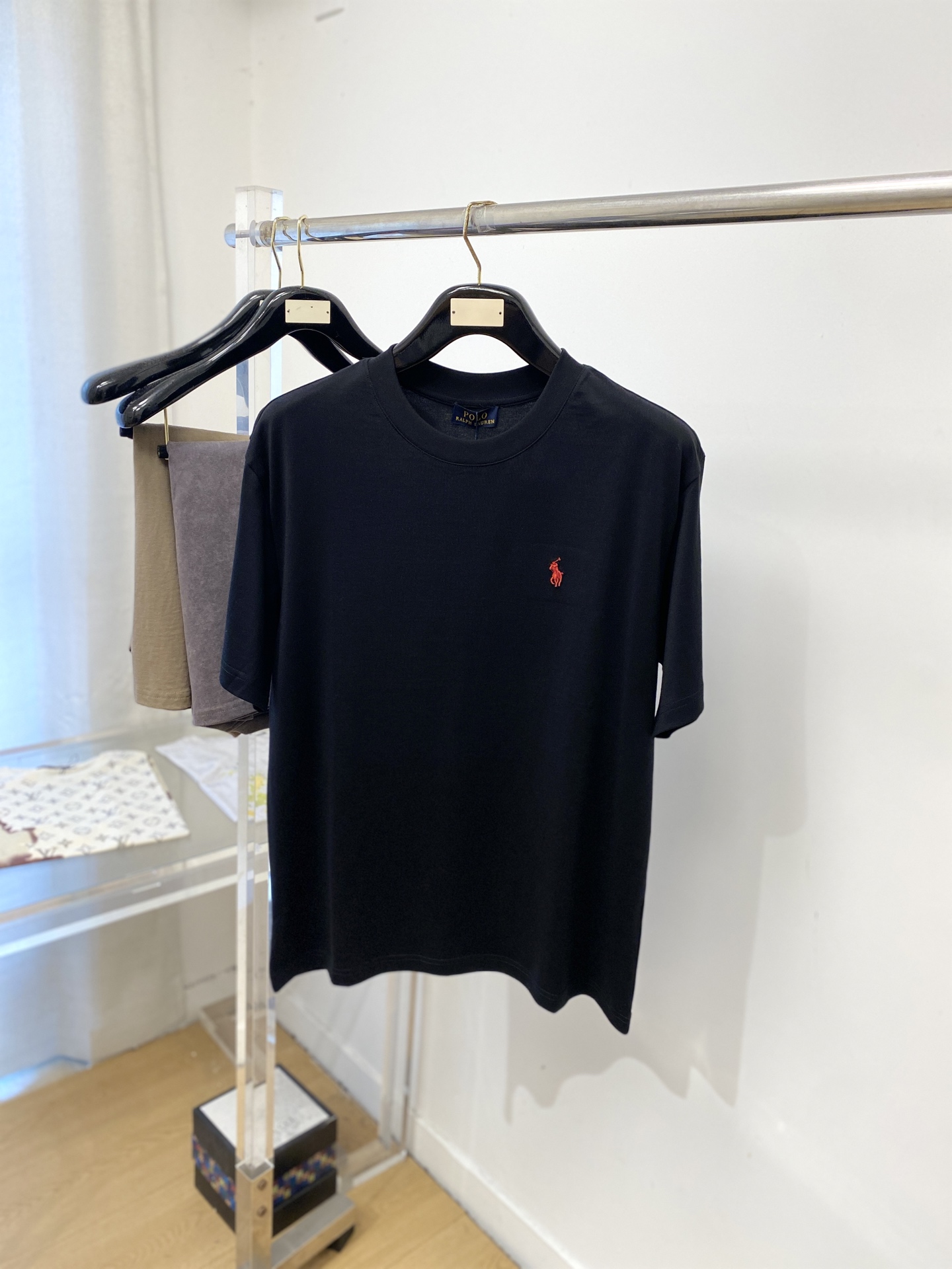 POLO、2026新品短袖T恤，帅气时尚，胸前精致刺绣图案logo，简约百搭款。面料针织 不仅挺括，保持