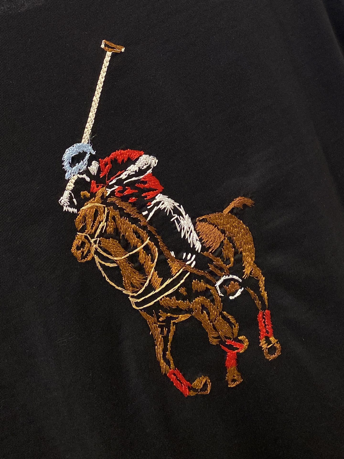 POLO、2026新品短袖T恤，帅气时尚，胸前精致刺绣图案logo，简约百搭款。面料针织 不仅挺括，保持