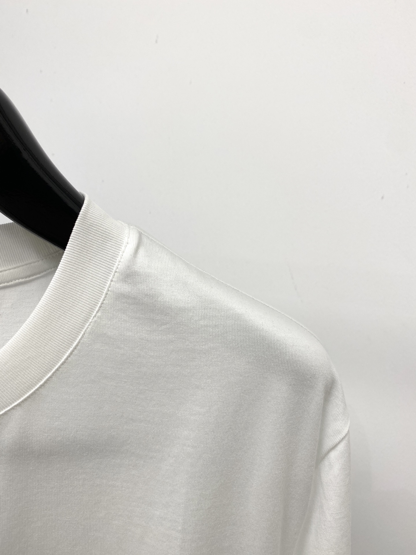 POLO、2026新品短袖T恤，帅气时尚，胸前精致刺绣图案logo，简约百搭款。面料针织 不仅挺括，保持