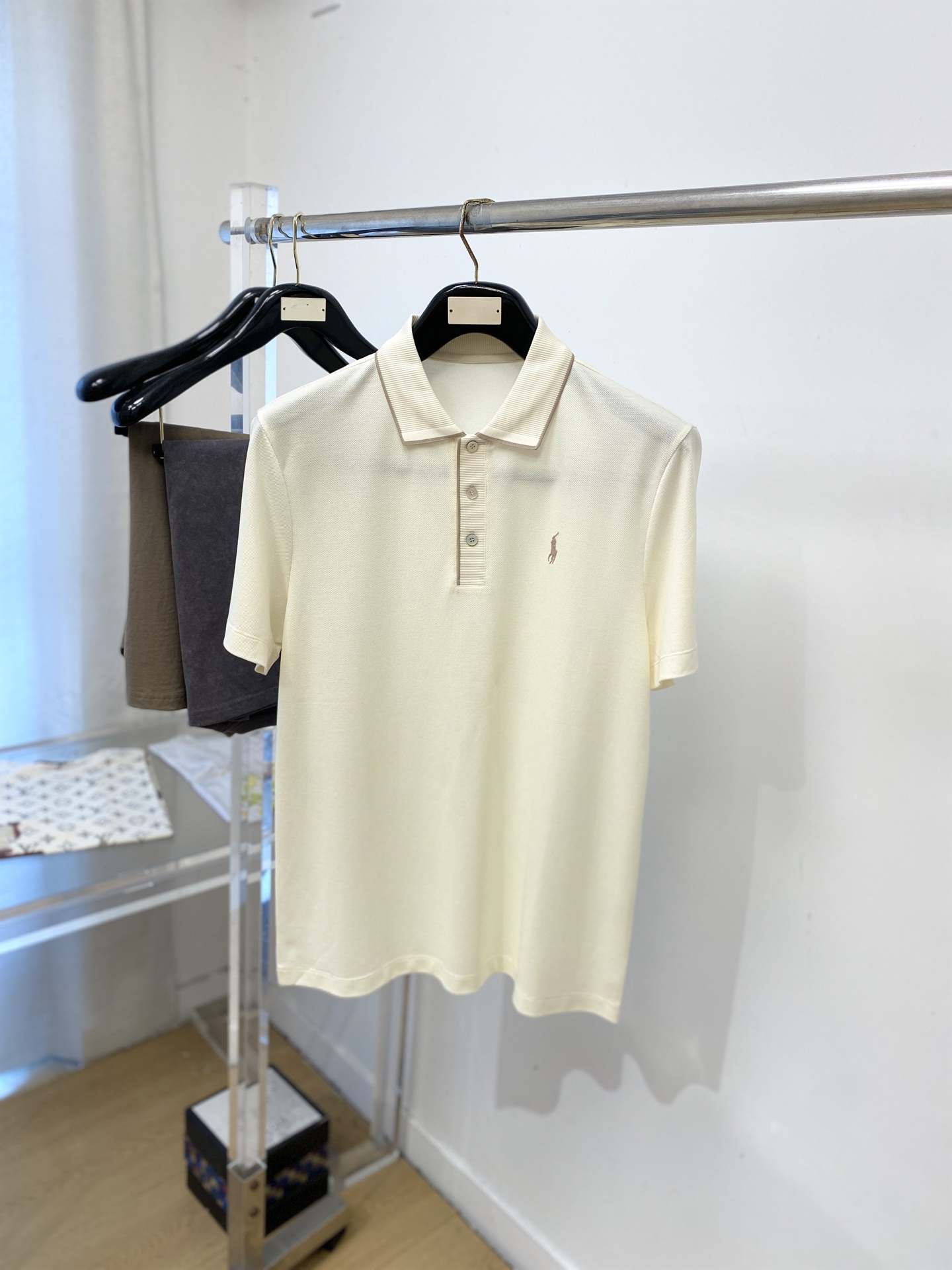 POLO、2026新品短袖T恤，帅气时尚，胸前顶级印胶图案logo，简约百搭款。面料棉 不仅挺括，保持潮