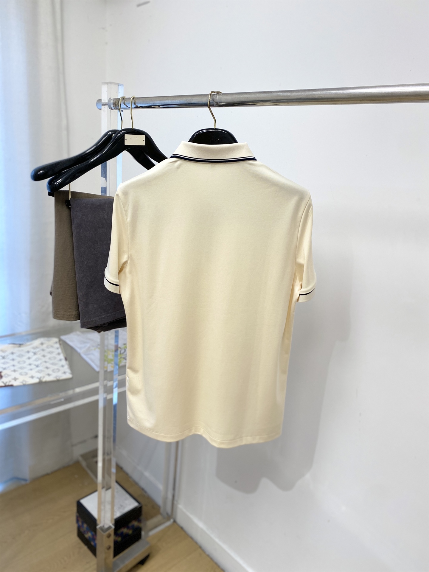 Brunello Cucinelli、2026新品短袖T恤，帅气时尚，衣下精致刺绣图案logo，简约百搭