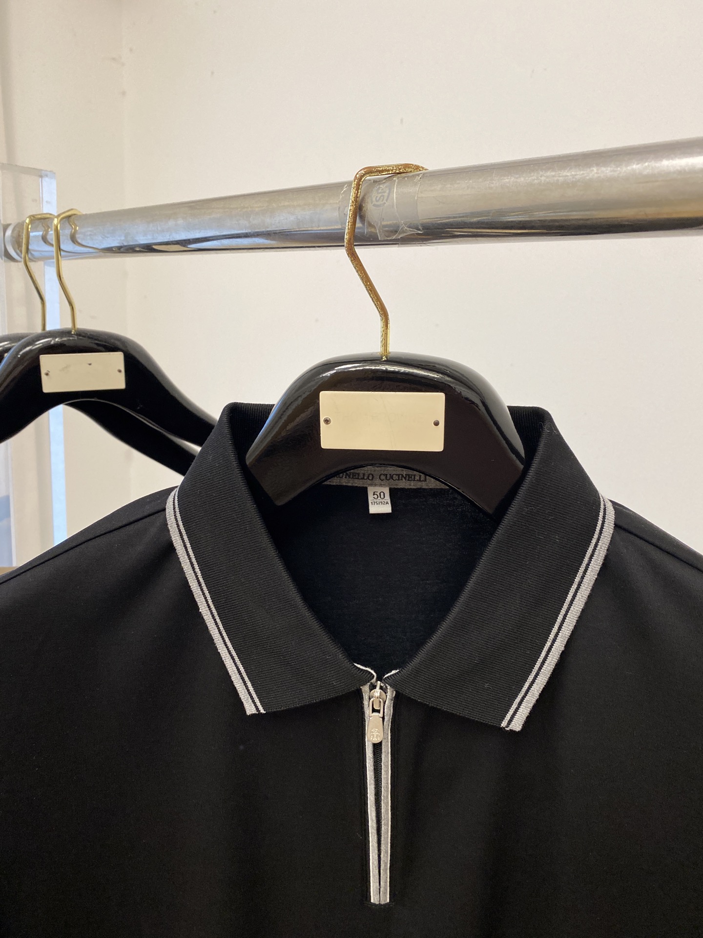 Brunello Cucinelli、2026新品短袖T恤，帅气时尚，衣下精致刺绣图案logo，简约百搭