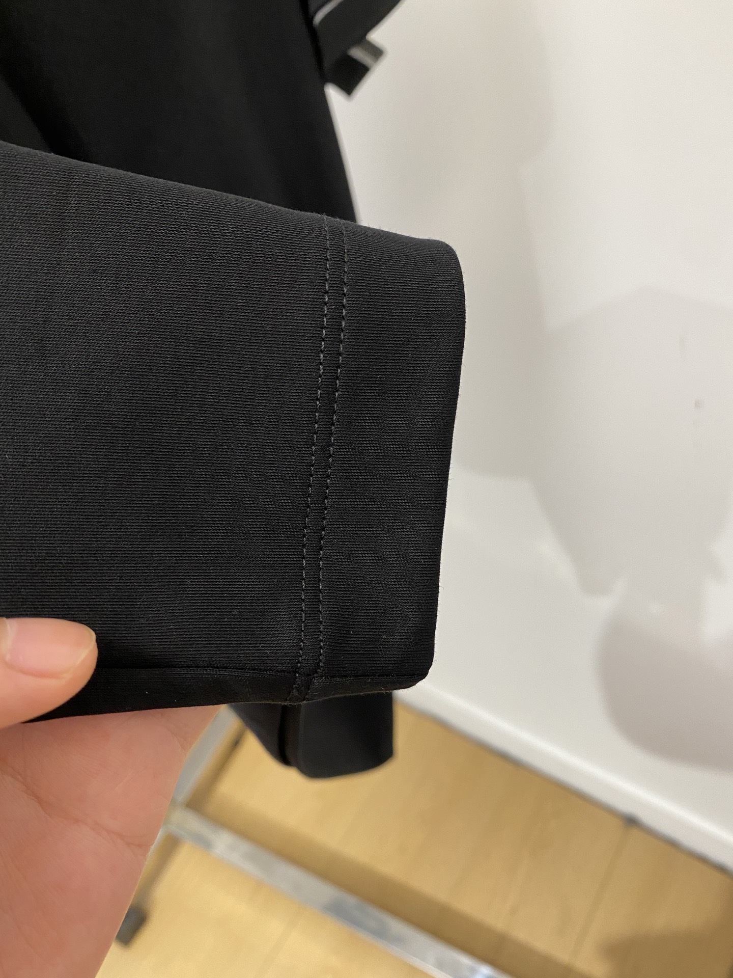 Brunello Cucinelli、2026新品短袖T恤，帅气时尚，衣下精致刺绣图案logo，简约百搭