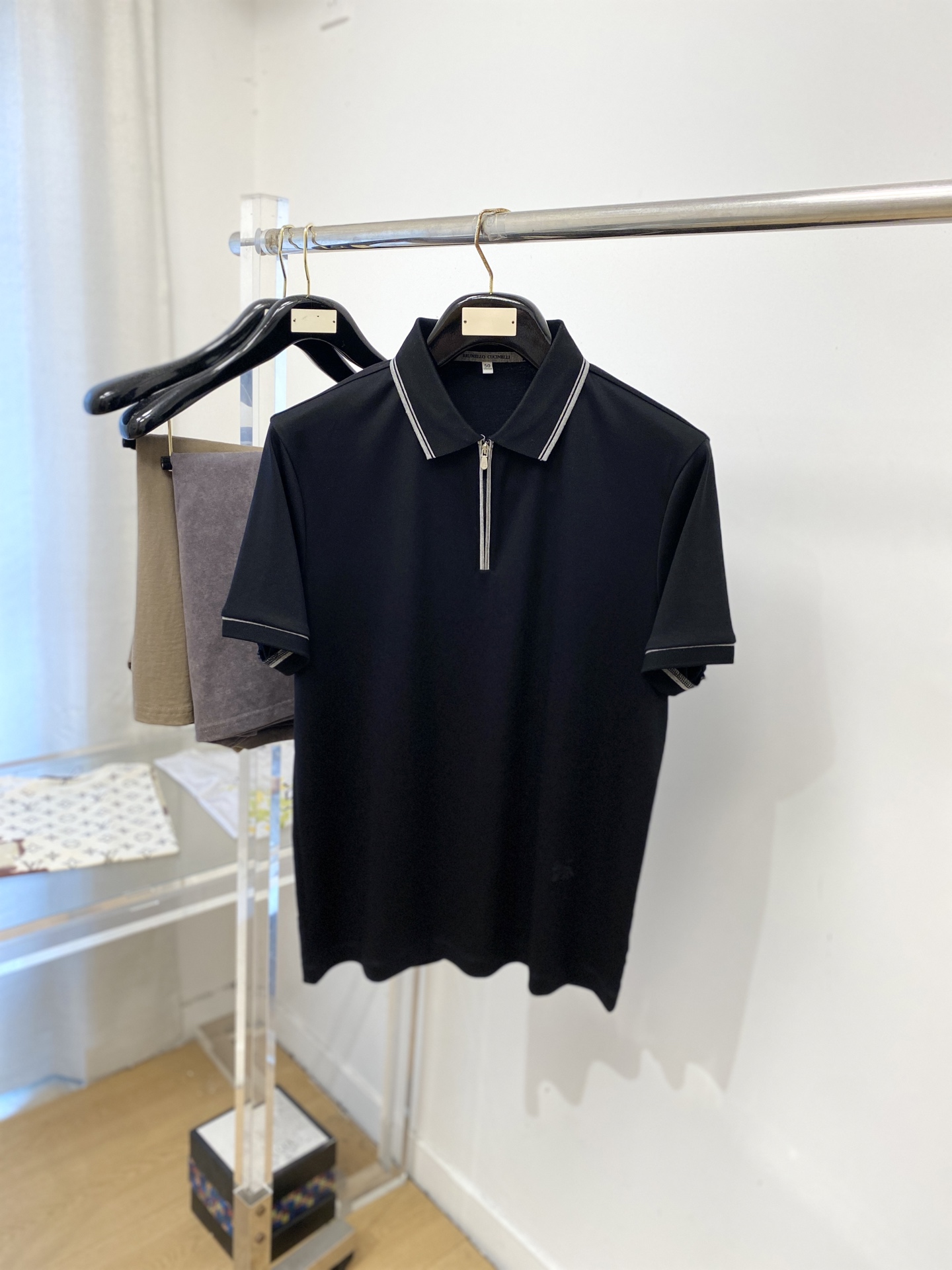 Brunello Cucinelli、2026新品短袖T恤，帅气时尚，衣下精致刺绣图案logo，简约百搭