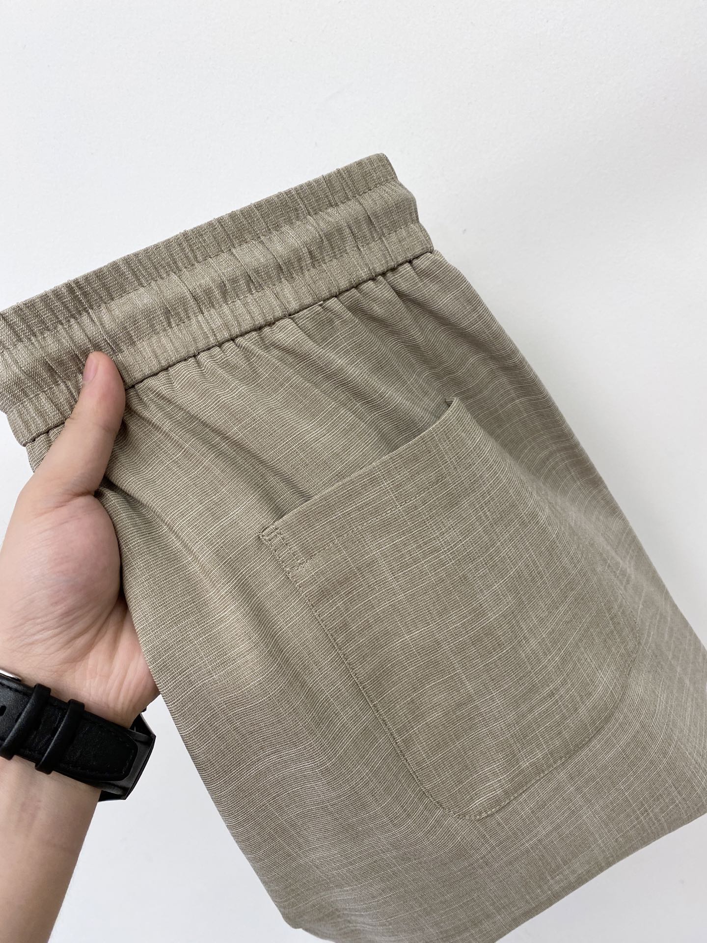 Loro Piana、2026爆款休闲裤 高弹显瘦必爆简约百搭爆款，做工精细，每一针都看得到用心，超多明