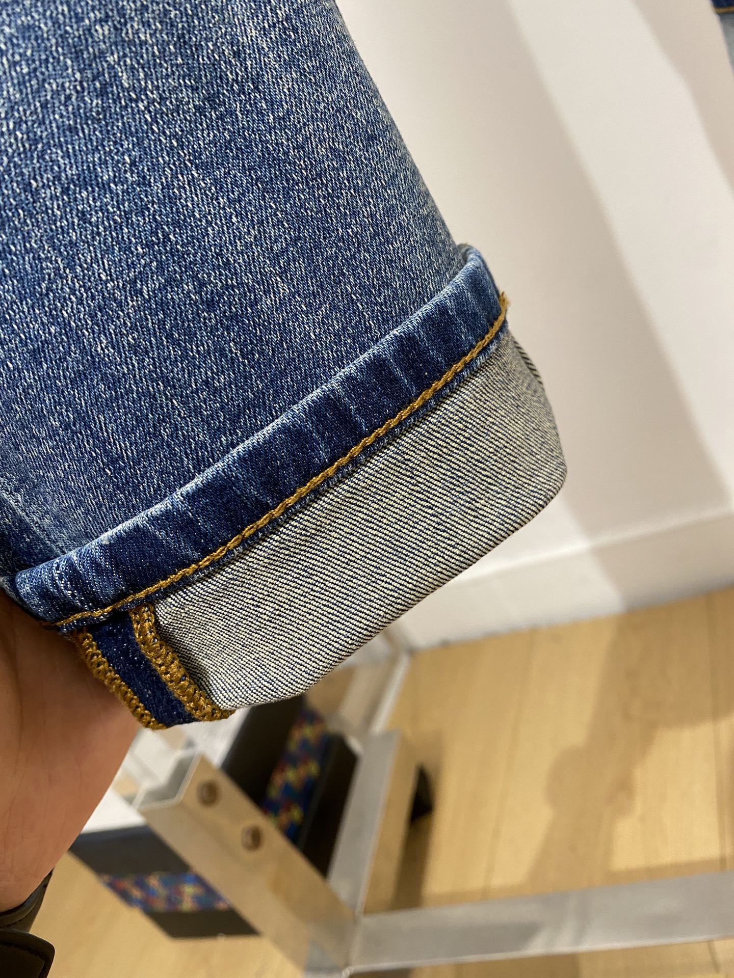 LV、2026最新品，专柜同步有售，原单狠货，水洗休闲牛仔裤，进口原版水洗弹力面料，舒适有弹性，原版五金