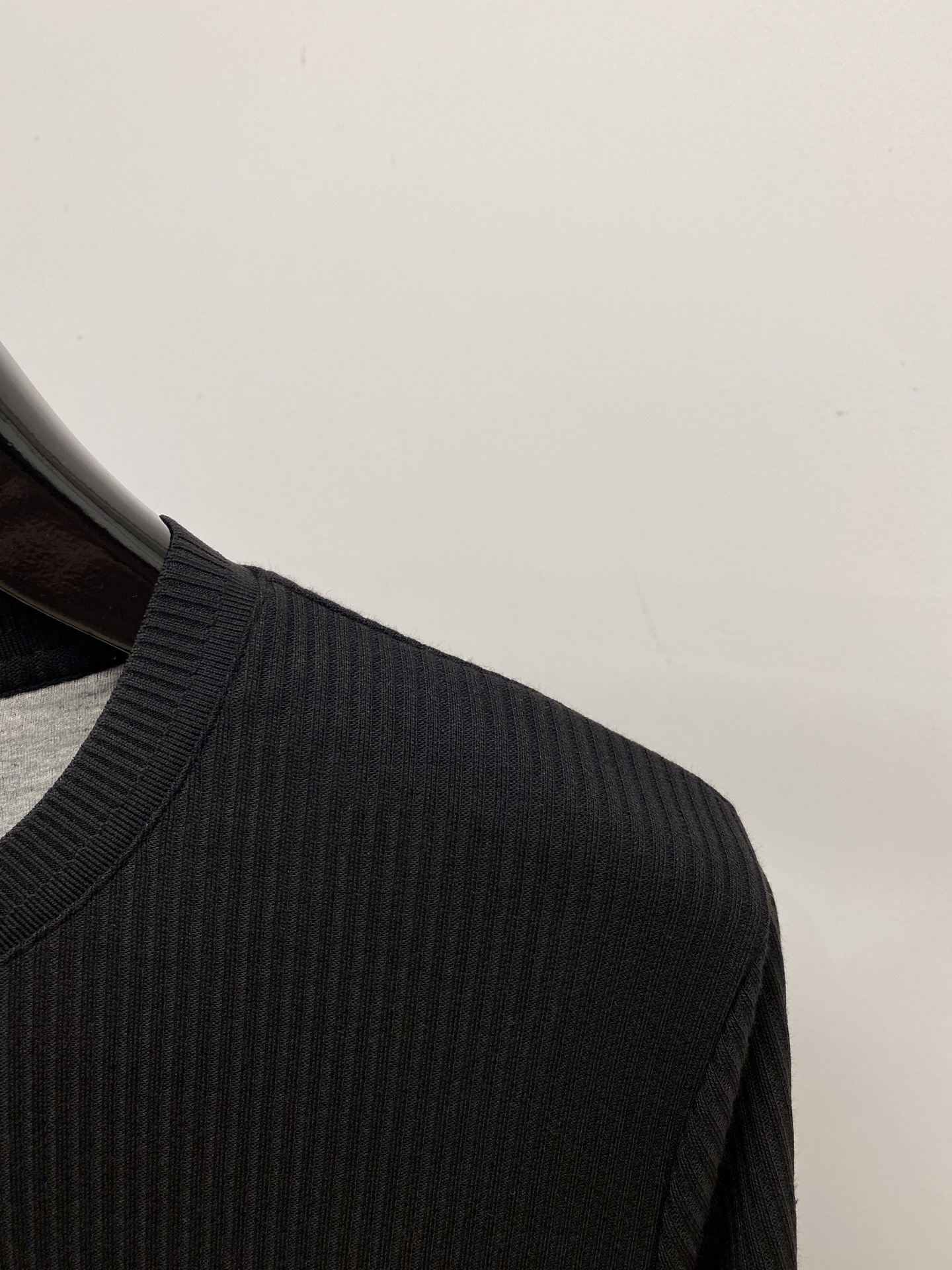 ￼ Brunello Cucinelli、2026新品短袖T恤，帅气时尚，简约百搭款。面料棉 不仅挺括，