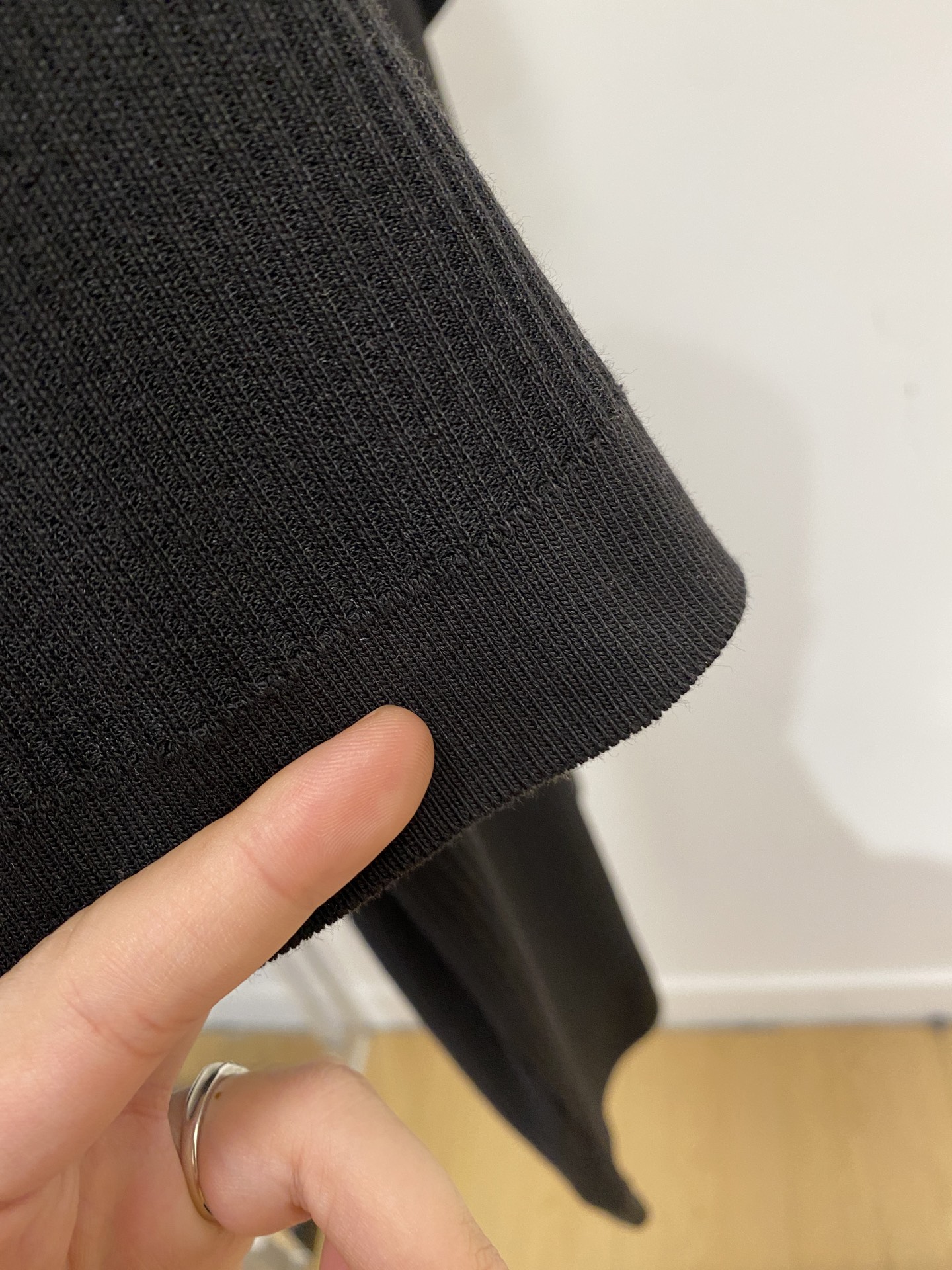 ￼ Brunello Cucinelli、2026新品短袖T恤，帅气时尚，简约百搭款。面料棉 不仅挺括，