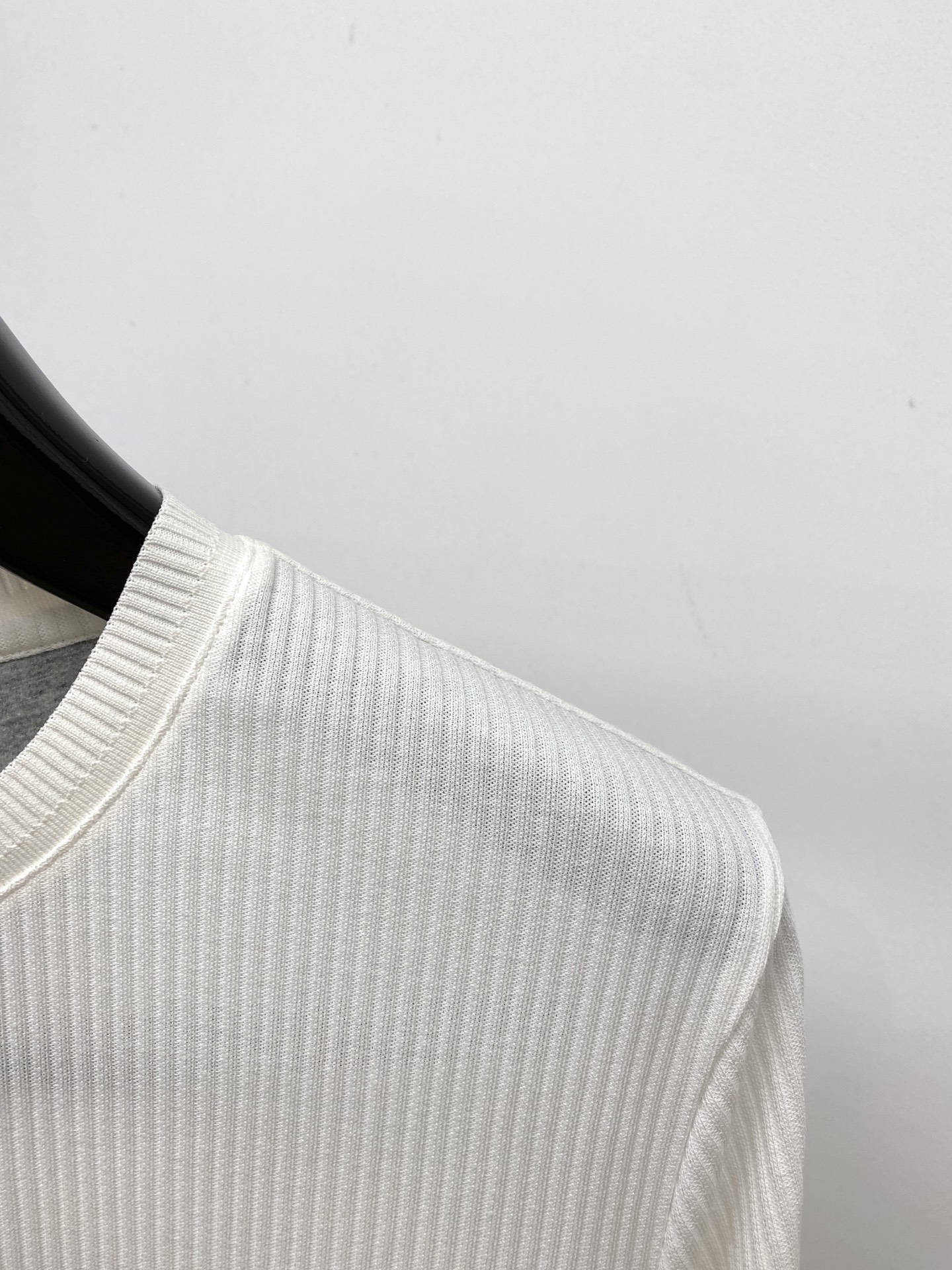 Brunello Cucinelli、2026新品短袖T恤，帅气时尚，简约百搭款。面料棉 不仅挺括，保持