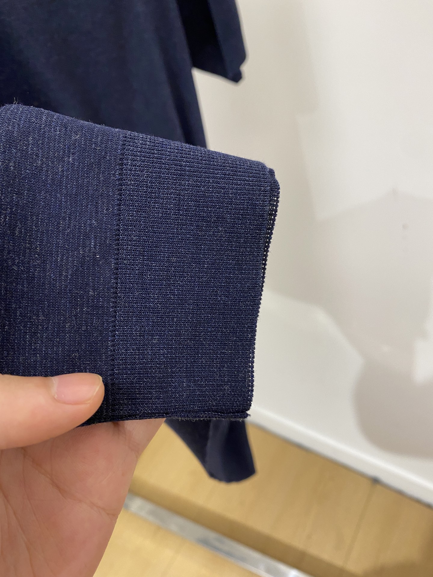 Loro Piana、2026新品短袖T恤，帅气时尚，胸前精致刺绣图案logo，简约百搭款。面料棉 不仅