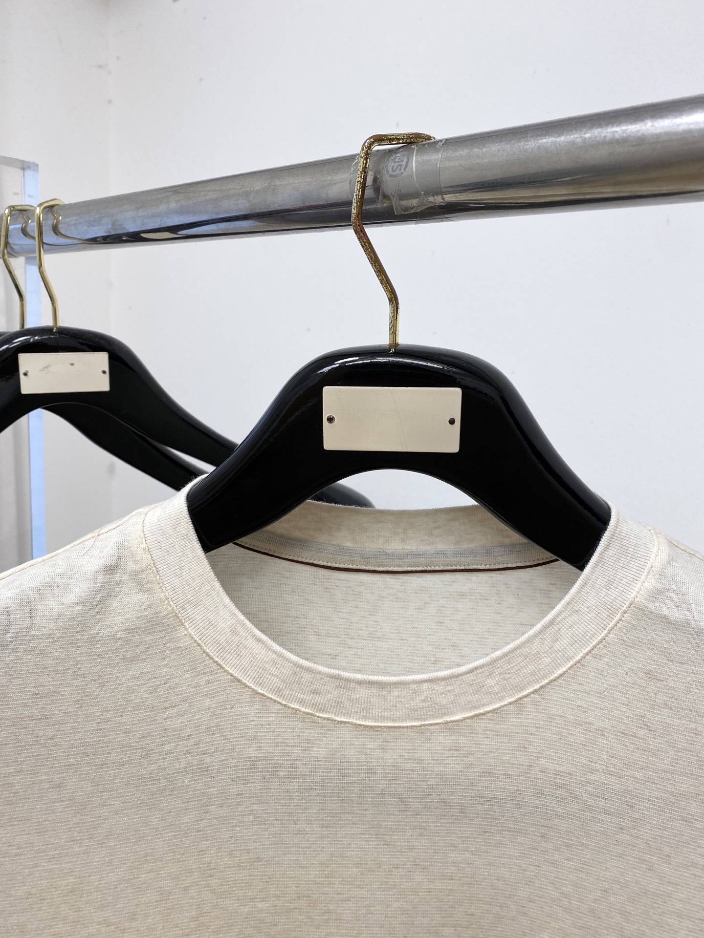 Loro Piana、2026新品短袖T恤，帅气时尚，胸前精致刺绣图案logo，简约百搭款。面料棉 不仅