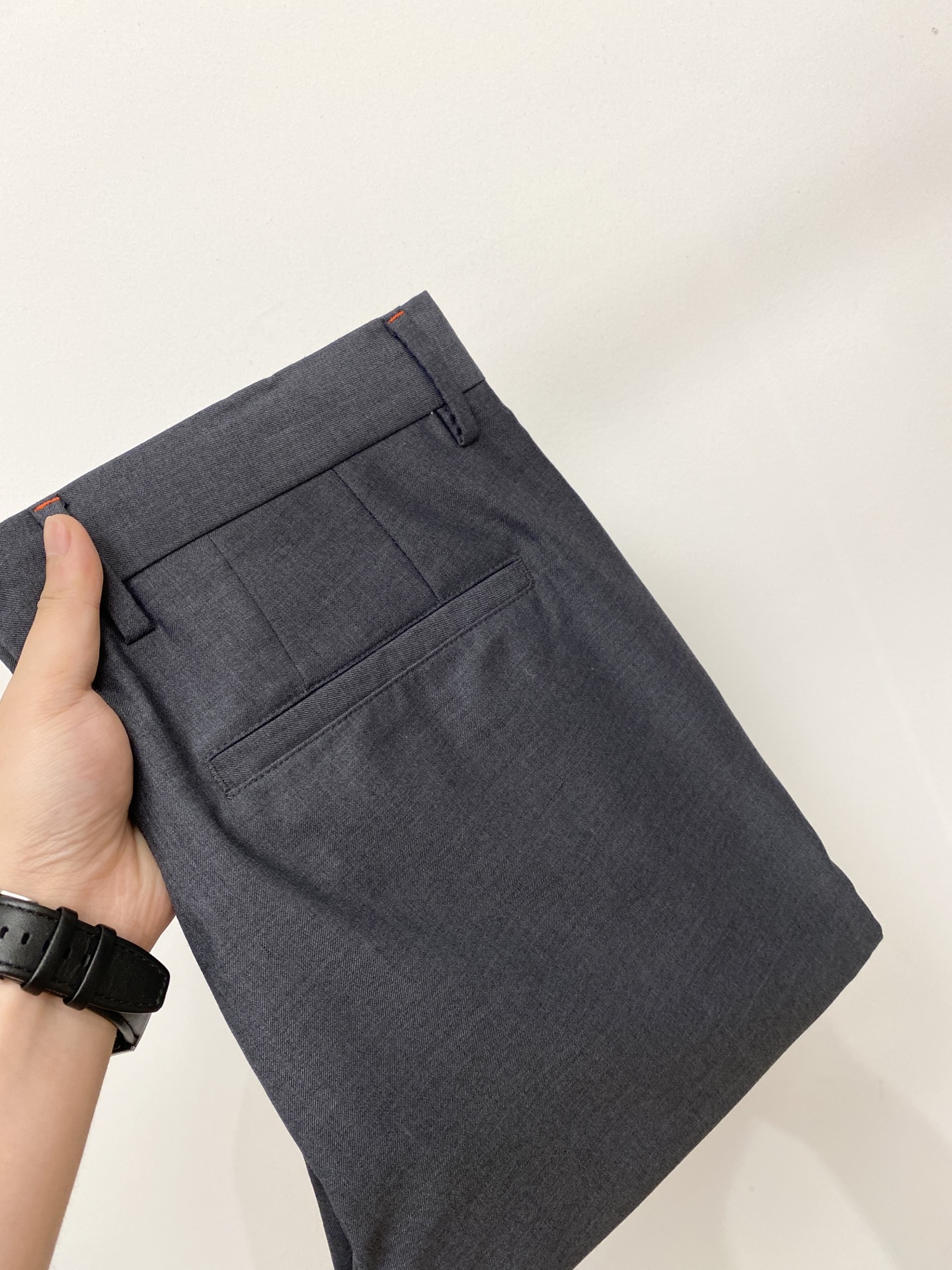 Kiton、2026爆款休闲西裤 高弹显瘦必爆简约百搭爆款，做工精细，每一针都看得到用心，超多明星网红最