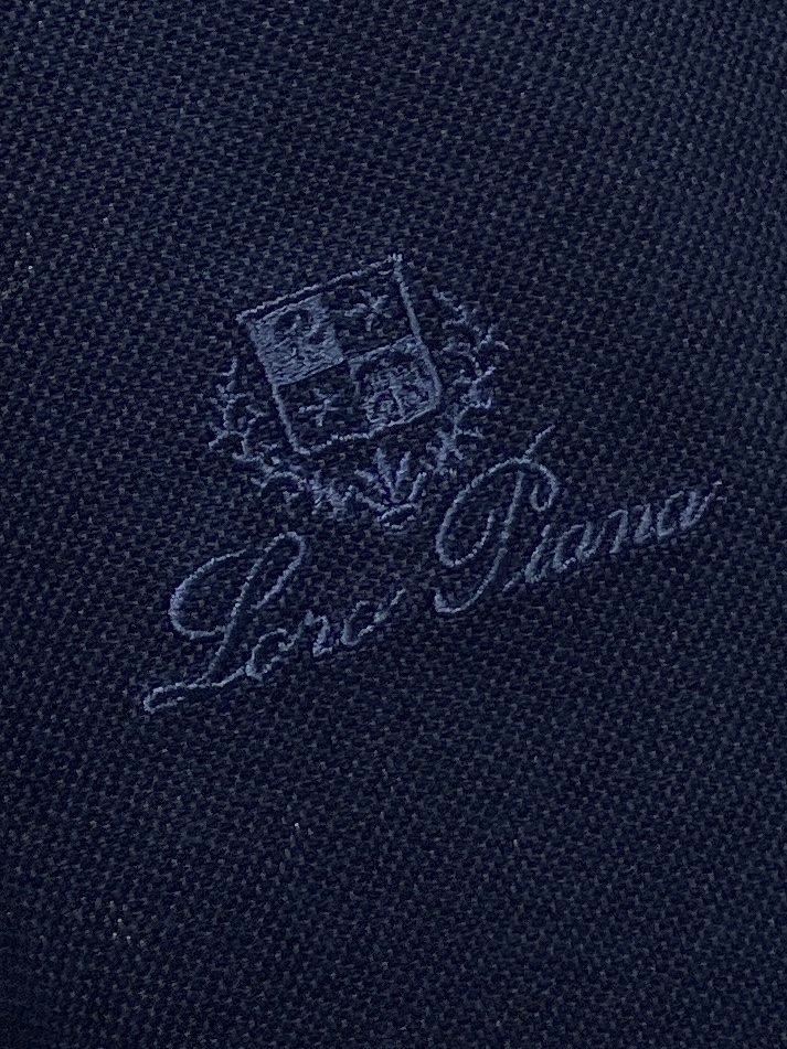 Loro Piana、2026新品短袖T恤，帅气时尚，胸前设计凹凸刺绣图案字母logo，简约百搭款。面料