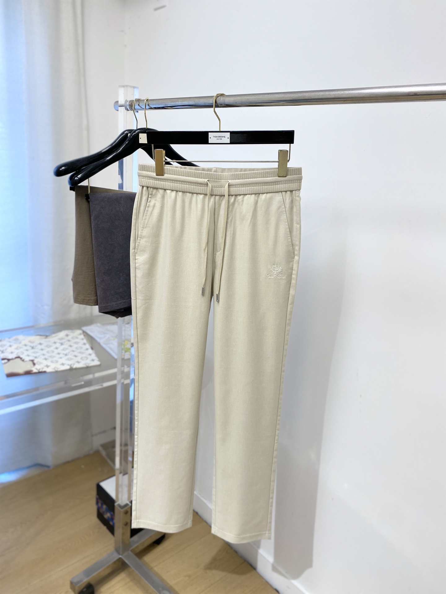 Loro Piana、2026爆款休闲裤 高弹显瘦必爆简约百搭爆款，做工精细，每一针都看得到用心，超多明