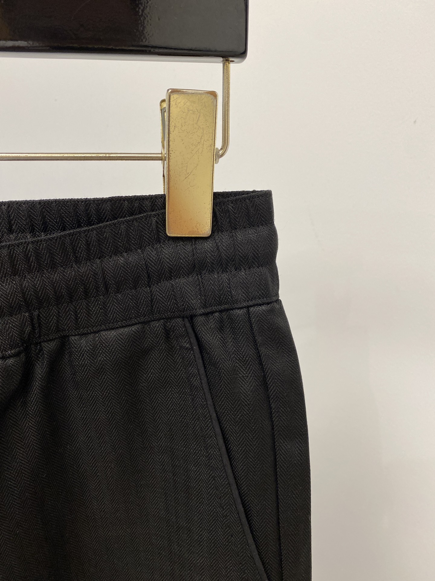 Loro Piana、2026爆款休闲裤 高弹显瘦必爆简约百搭爆款，做工精细，每一针都看得到用心，超多明