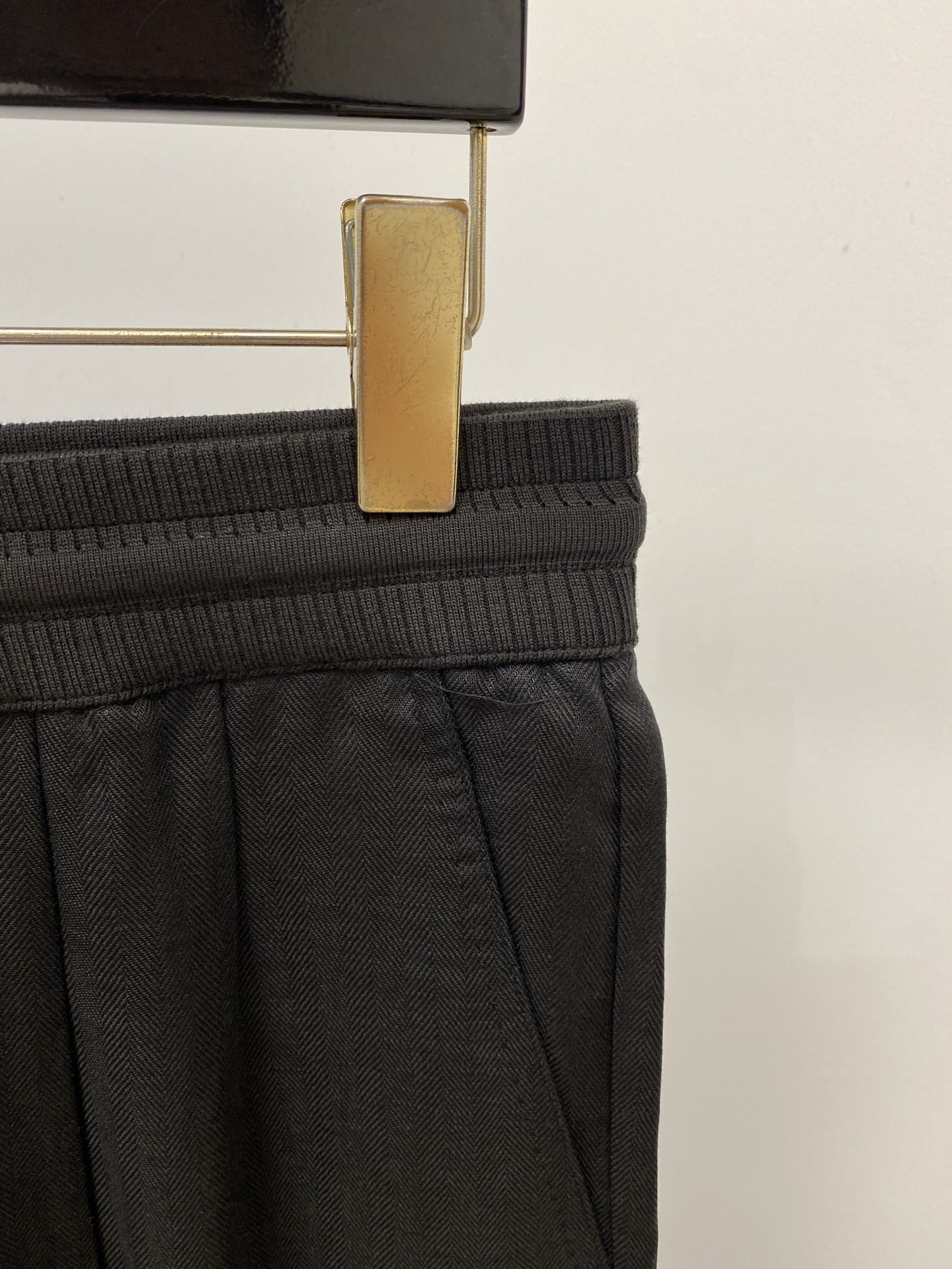 Loro Piana、2026爆款休闲裤 高弹显瘦必爆简约百搭爆款，做工精细，每一针都看得到用心，超多明