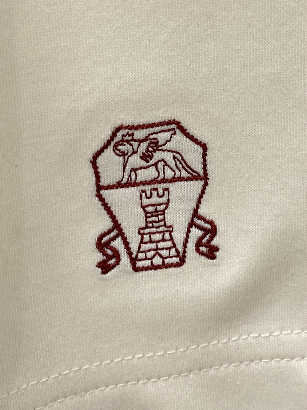 Brunello Cucinelli、2026爆款休闲短裤 高弹显瘦必爆简约百搭爆款，做工精细，每一针都