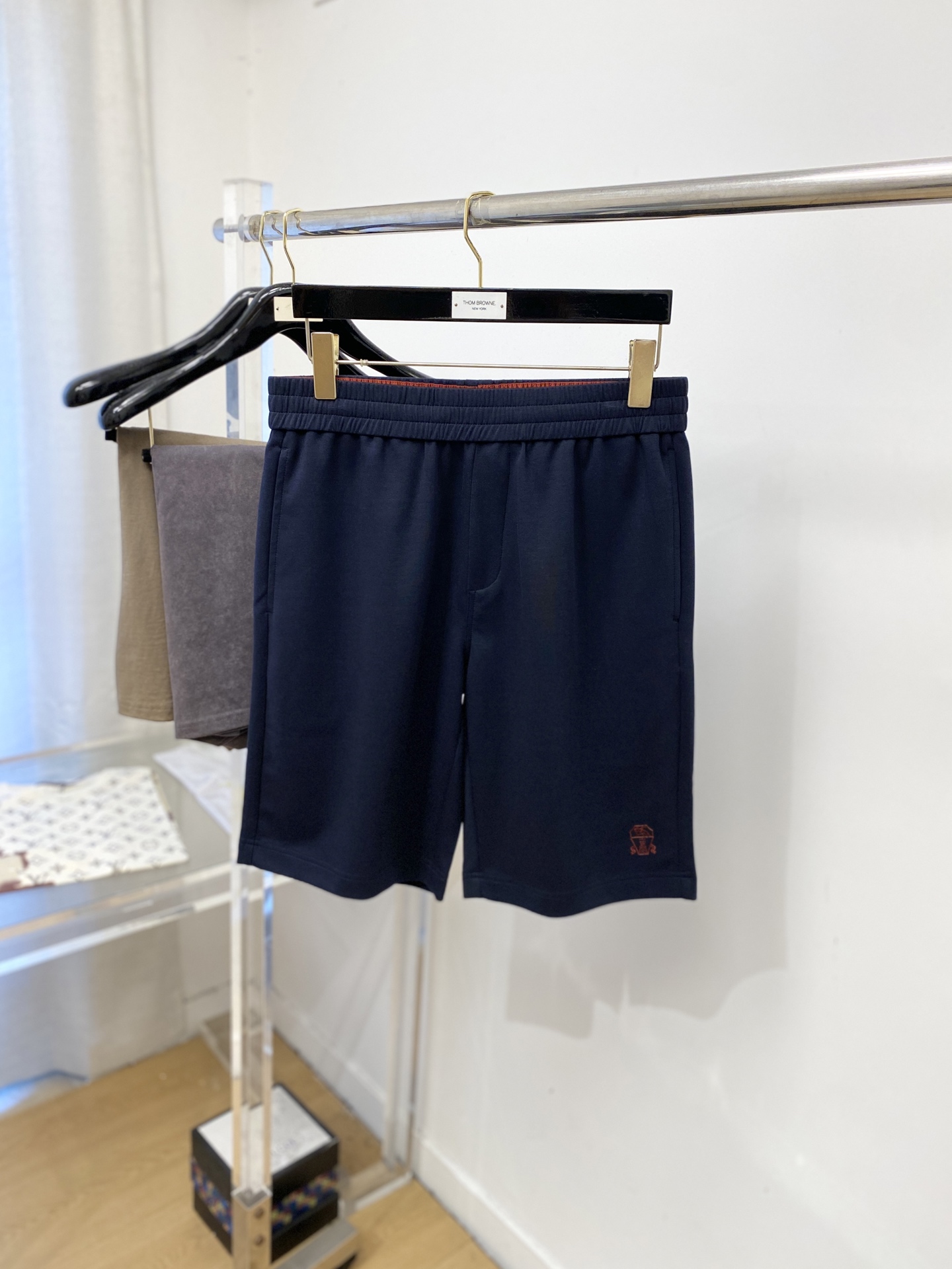 Brunello Cucinelli、2026爆款休闲短裤 高弹显瘦必爆简约百搭爆款，做工精细，每一针都