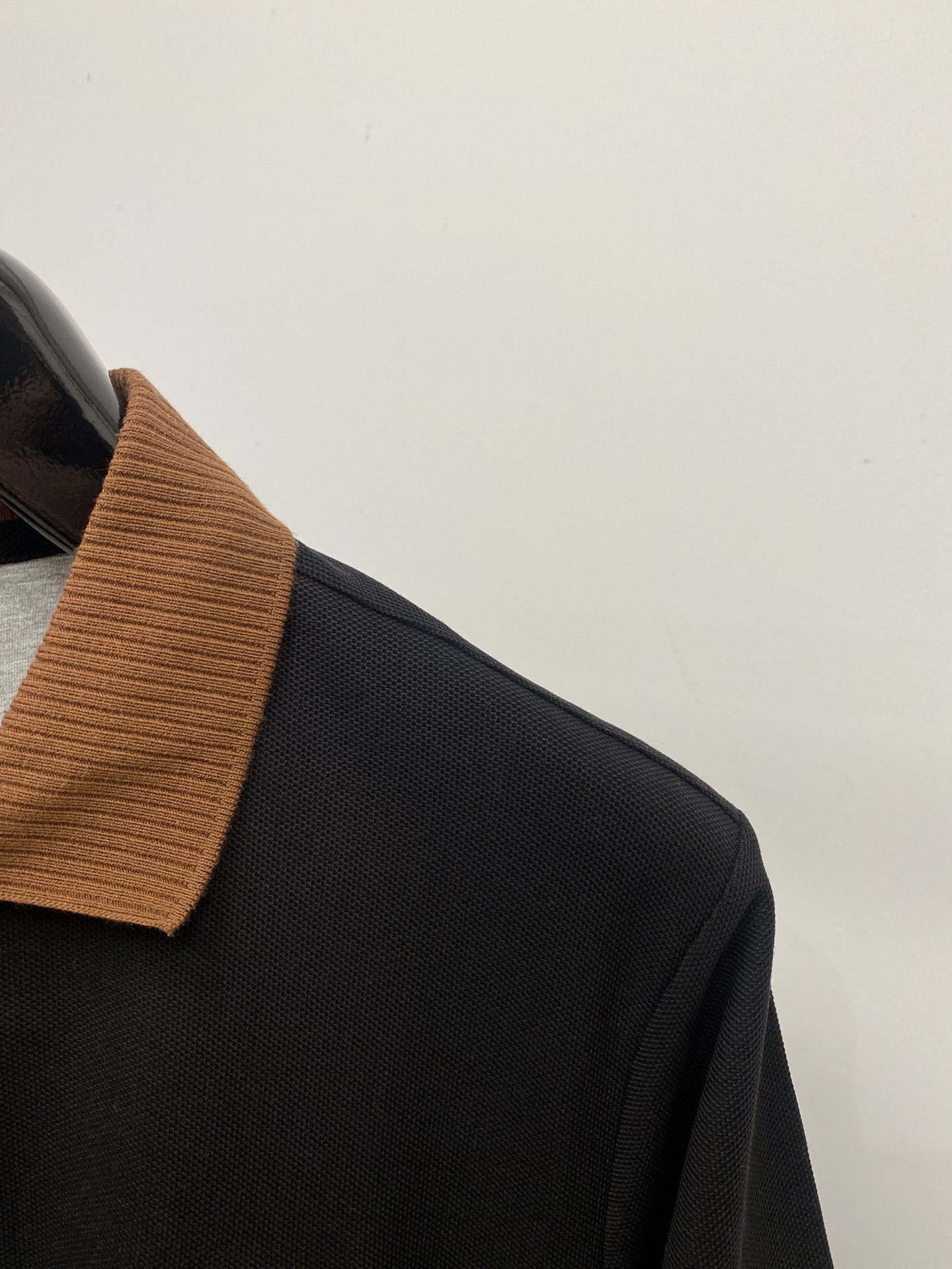Brunello Cucinelli、2026新品短袖T恤，帅气时尚，胸前精致刺绣图案logo，简约百搭