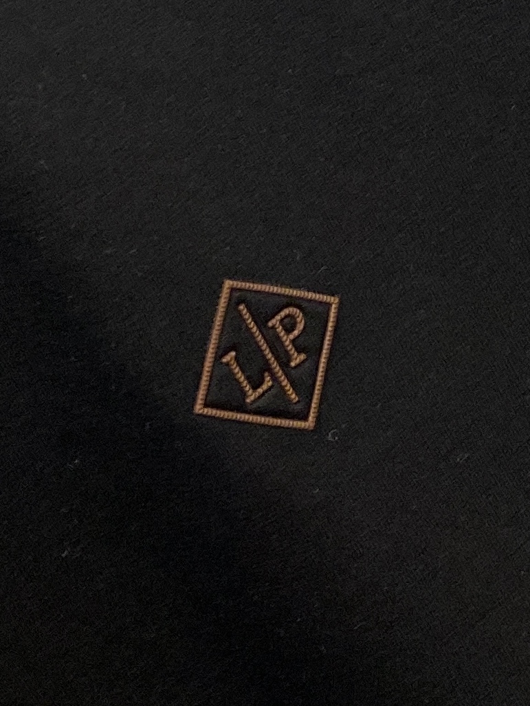 Loro Piana、2026新品短袖T恤，帅气时尚，胸前凹凸印胶字母logo，简约百搭款。面料棉 不仅