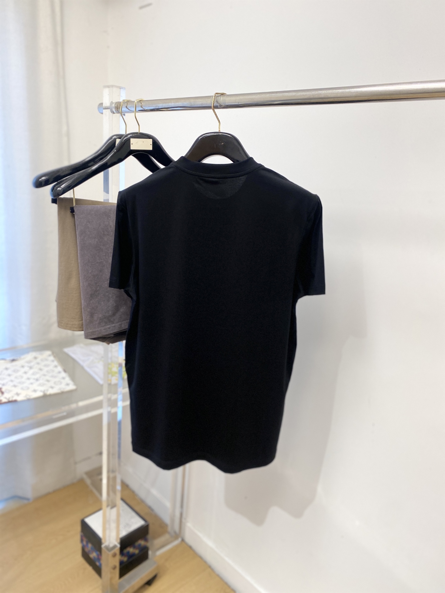 Loro Piana、2026新品短袖T恤，帅气时尚，胸前凹凸印胶字母logo，简约百搭款。面料棉 不仅